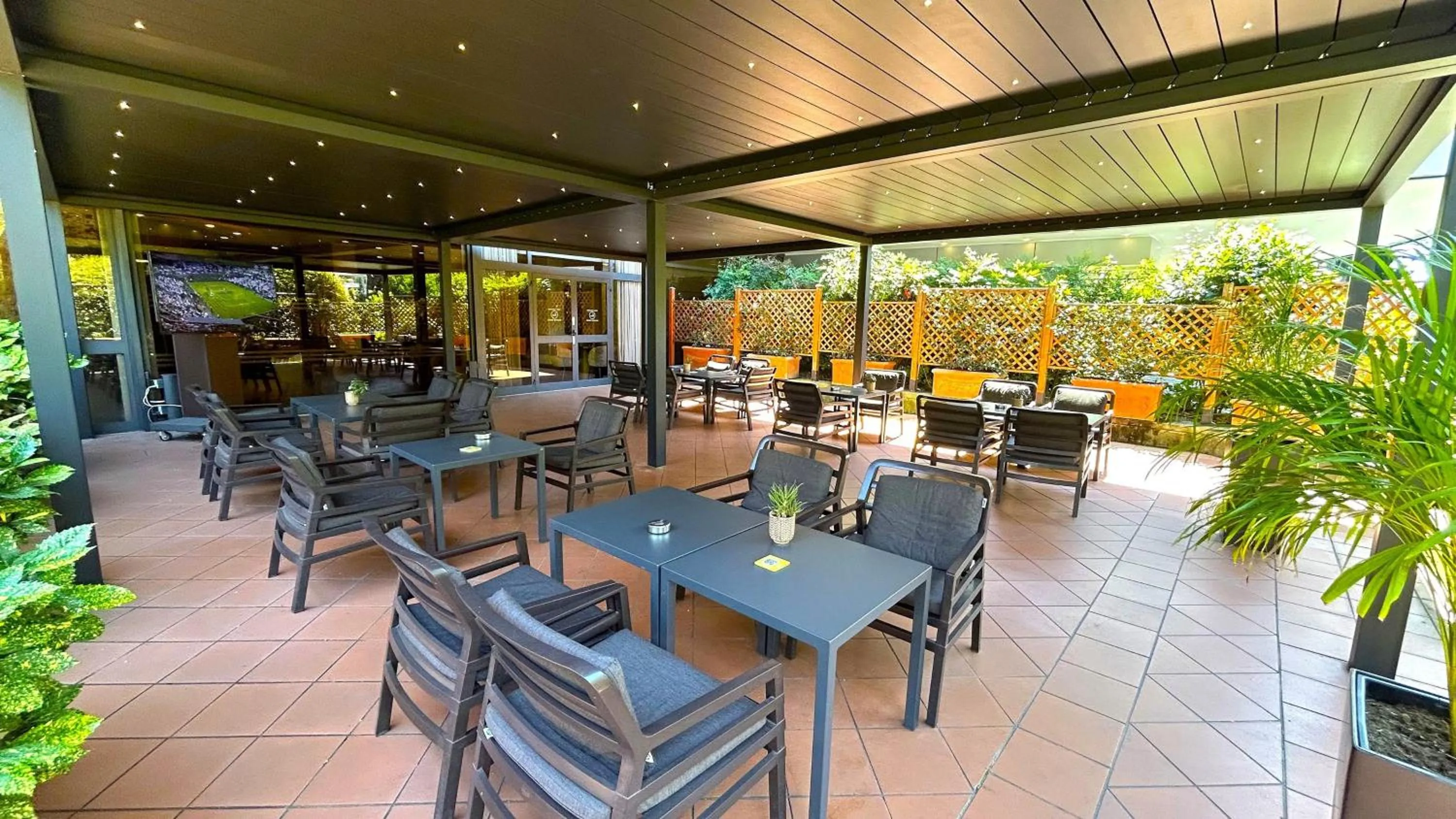 Restaurant/places to eat in Crowne Plaza Rome St. Peter's by IHG