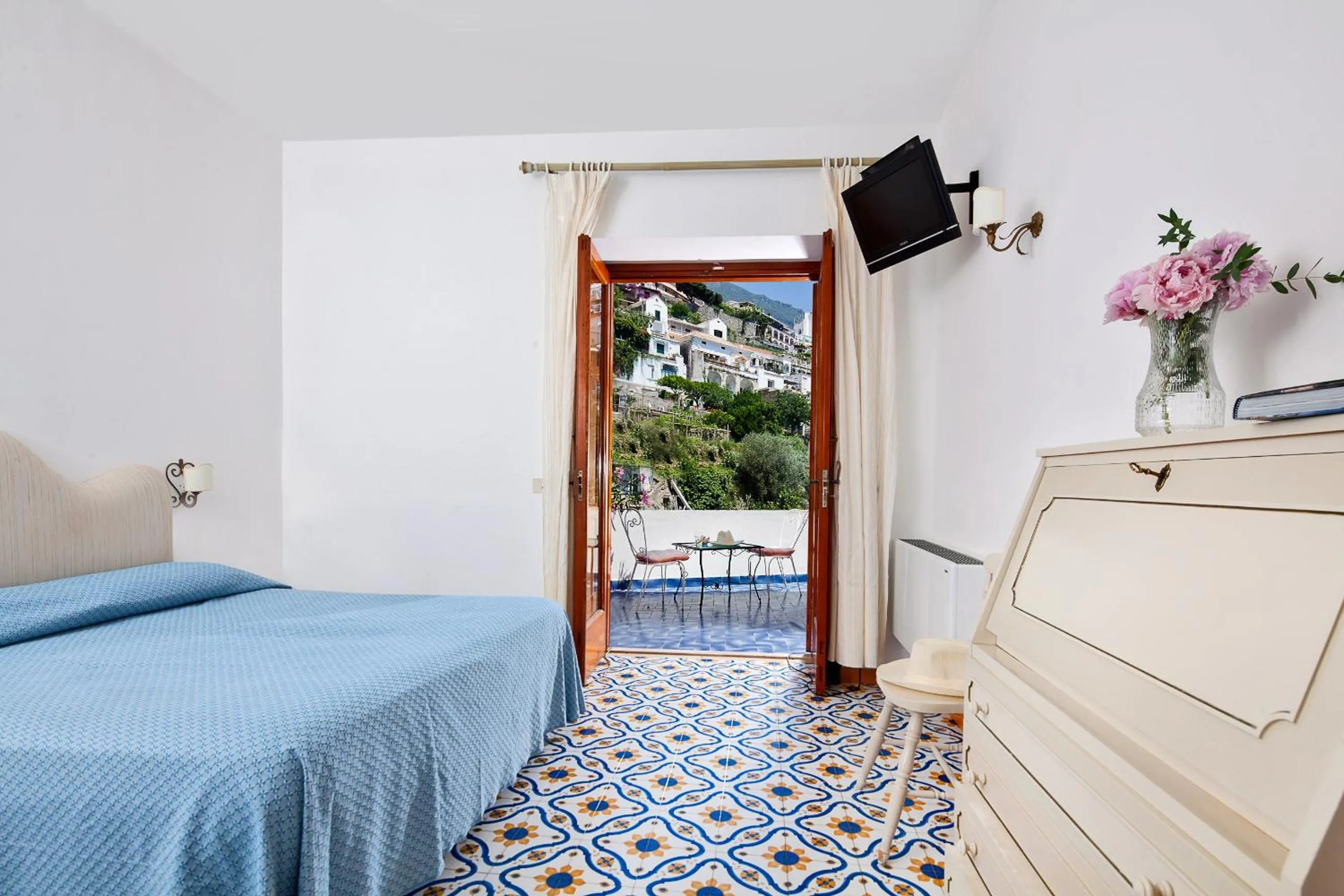 Bedroom in Hotel Vittoria