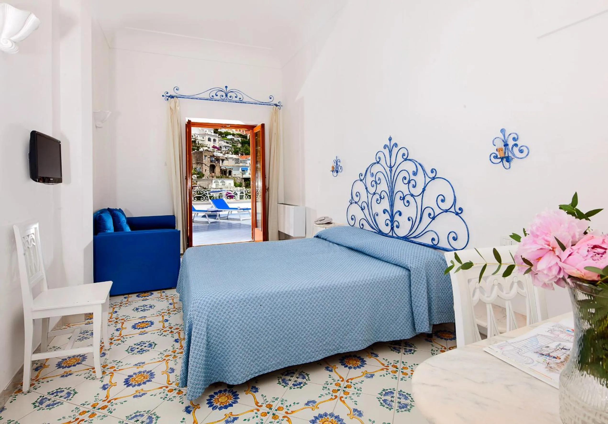 Bedroom in Hotel Vittoria