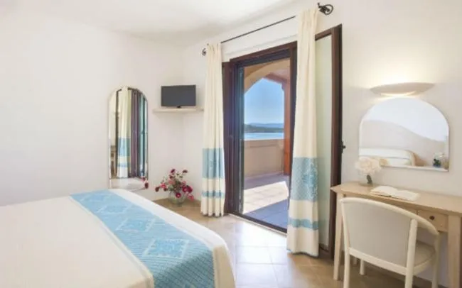 Bedroom, Bed in Hotel Dei Pini