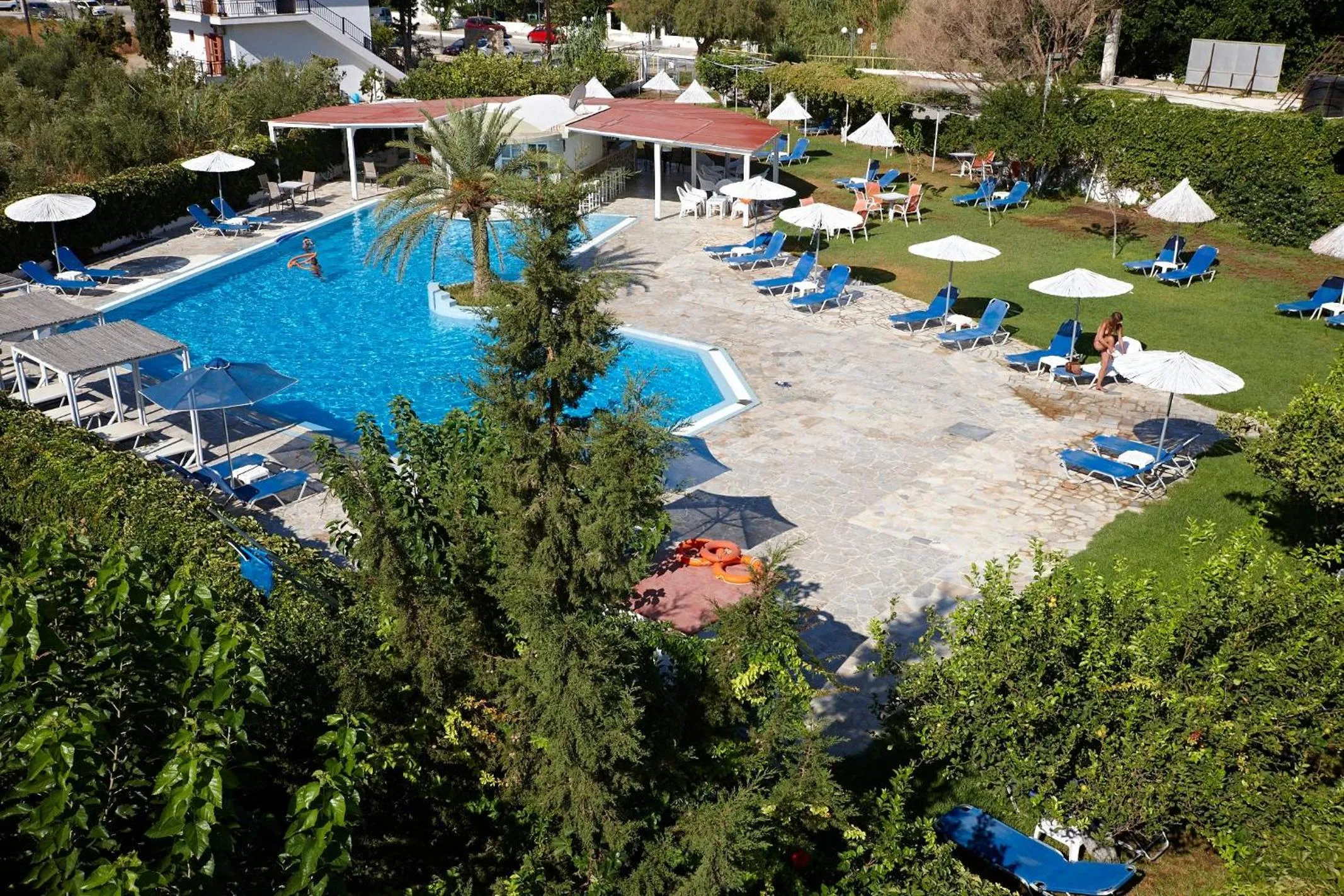 Swimming pool in Elea Terra Hotel