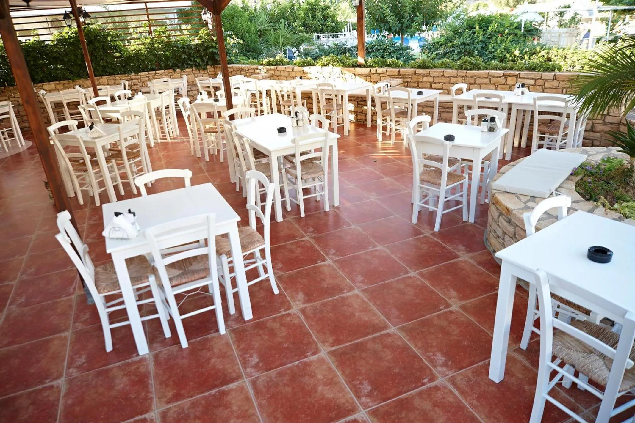 Balcony/Terrace in Elea Terra Hotel