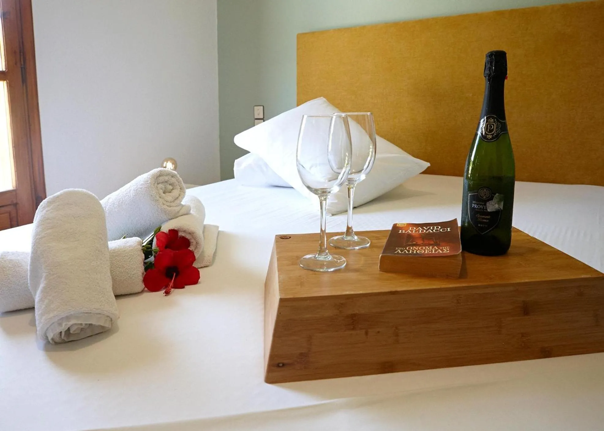 Photo of the whole room, Bed in Elea Terra Hotel