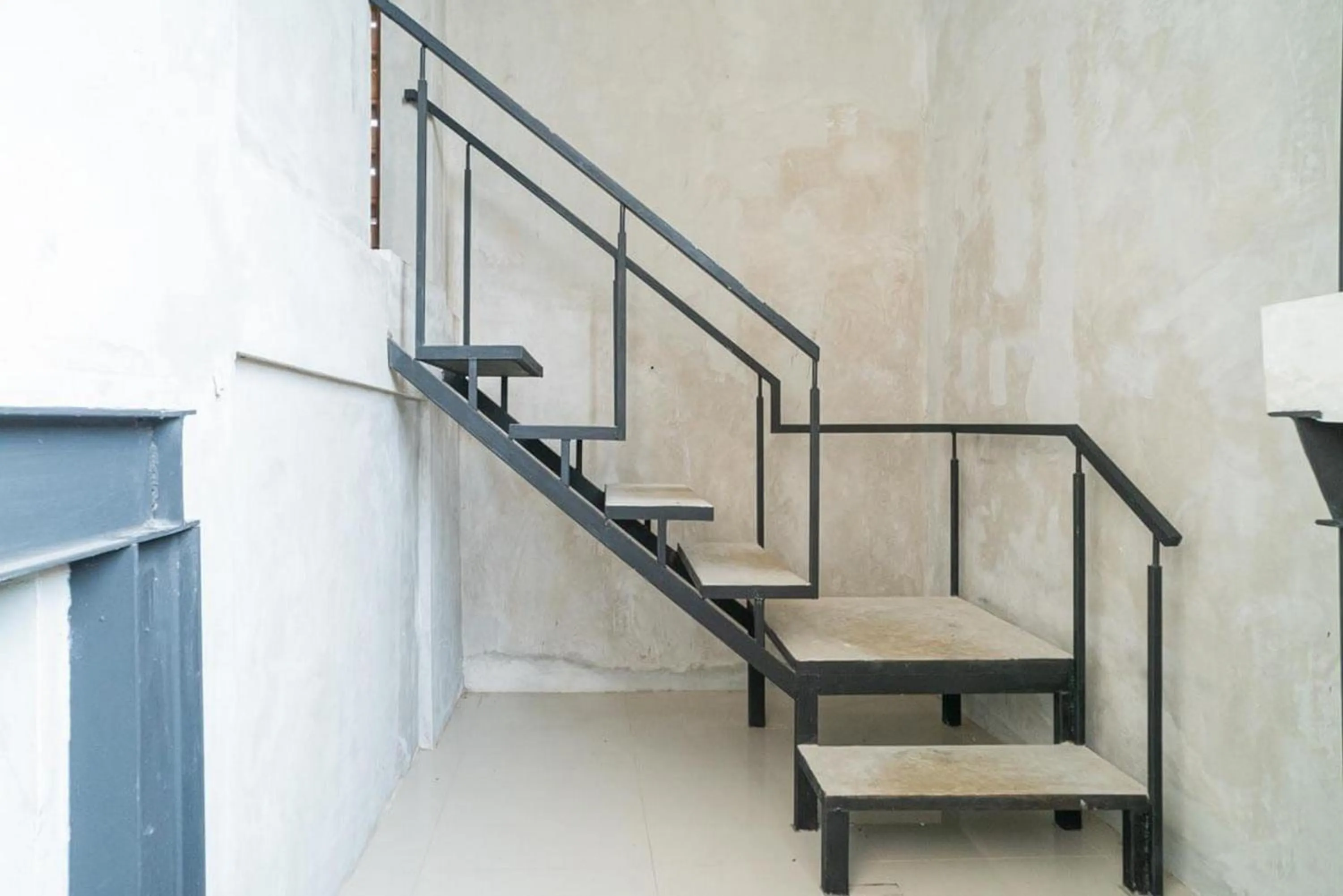 Property building in RedDoorz near Wisata Paribendo Lawang