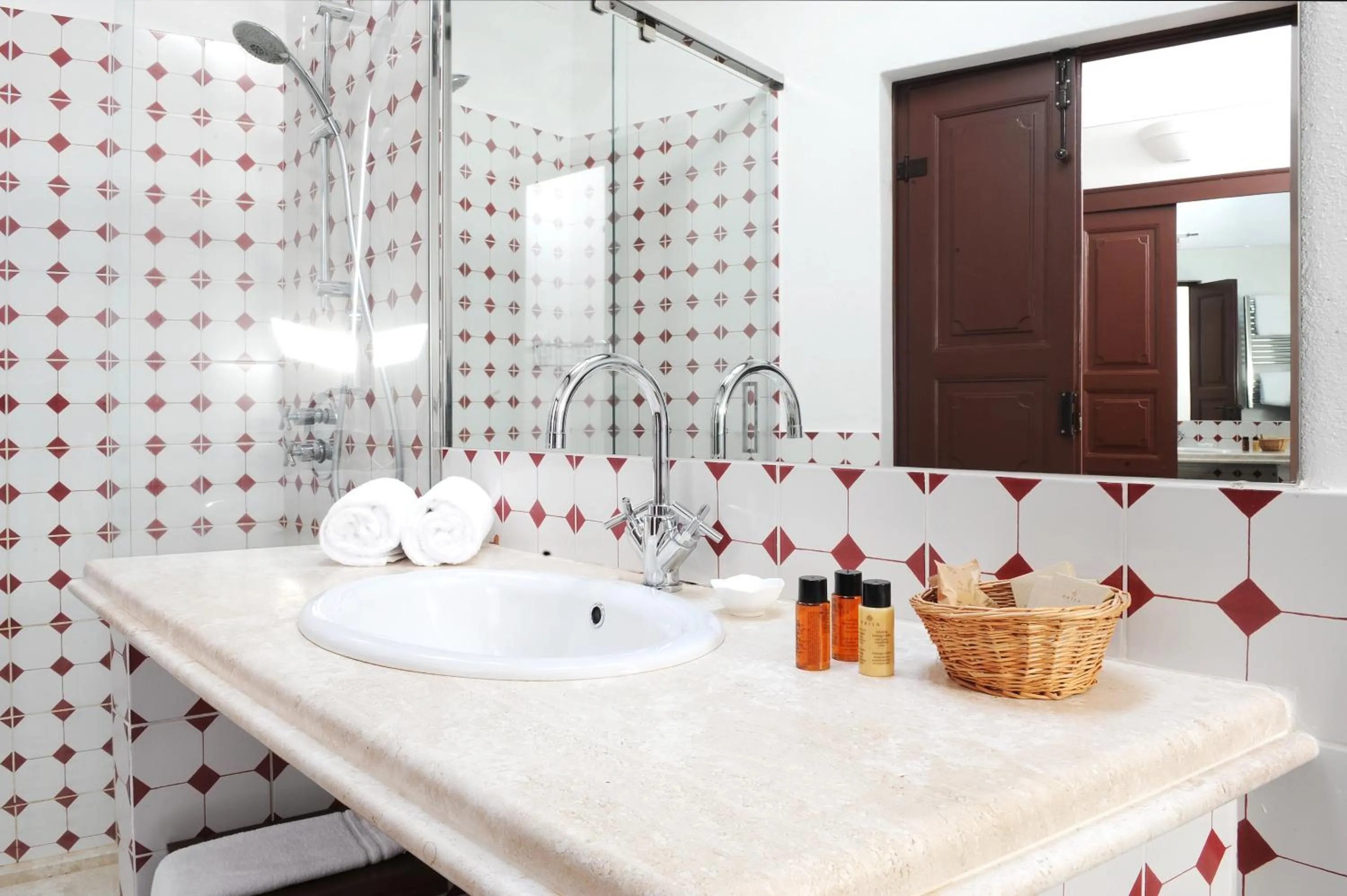 Bathroom in Hotel Lucrezia