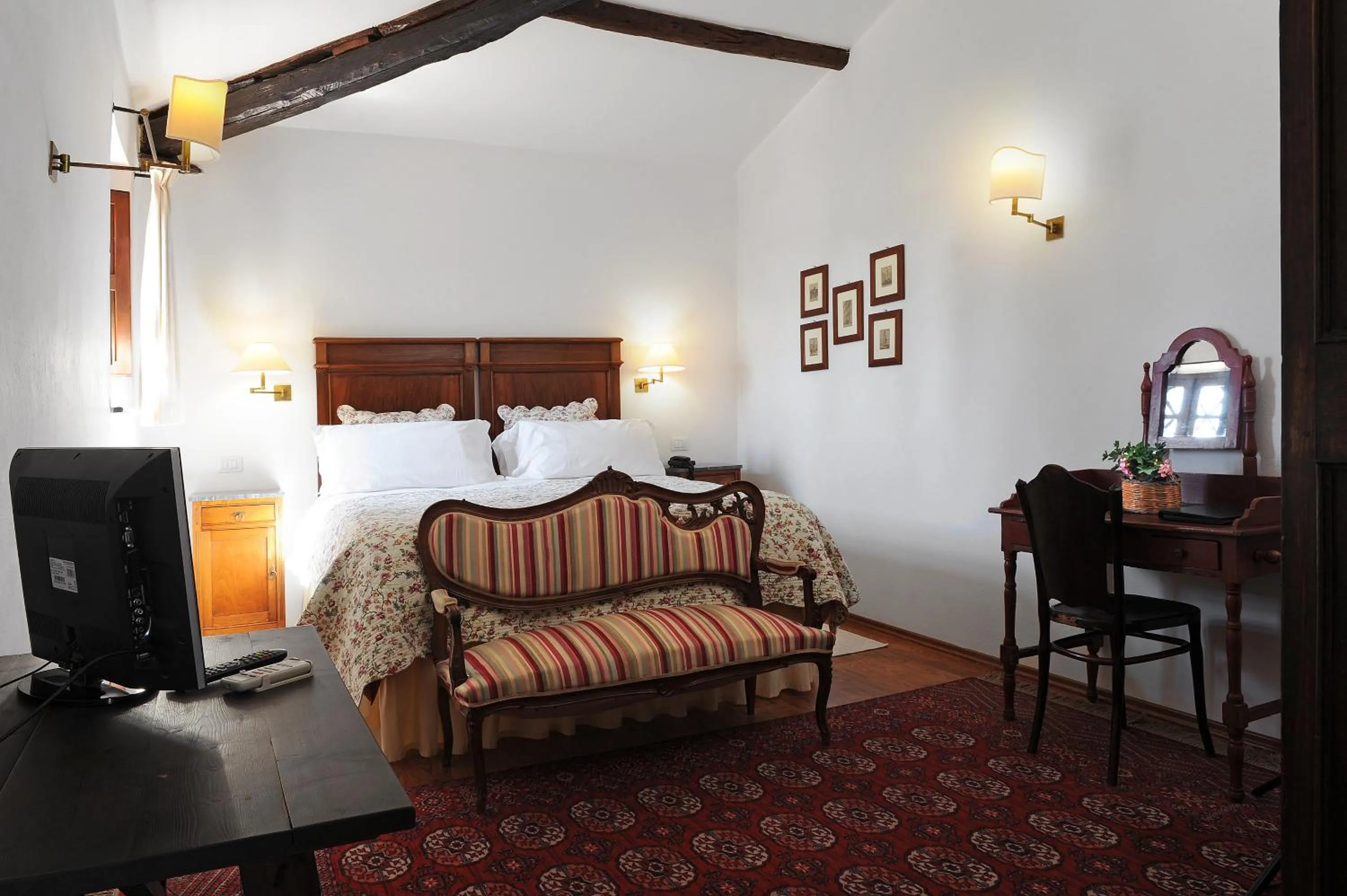 Bed in Hotel Lucrezia