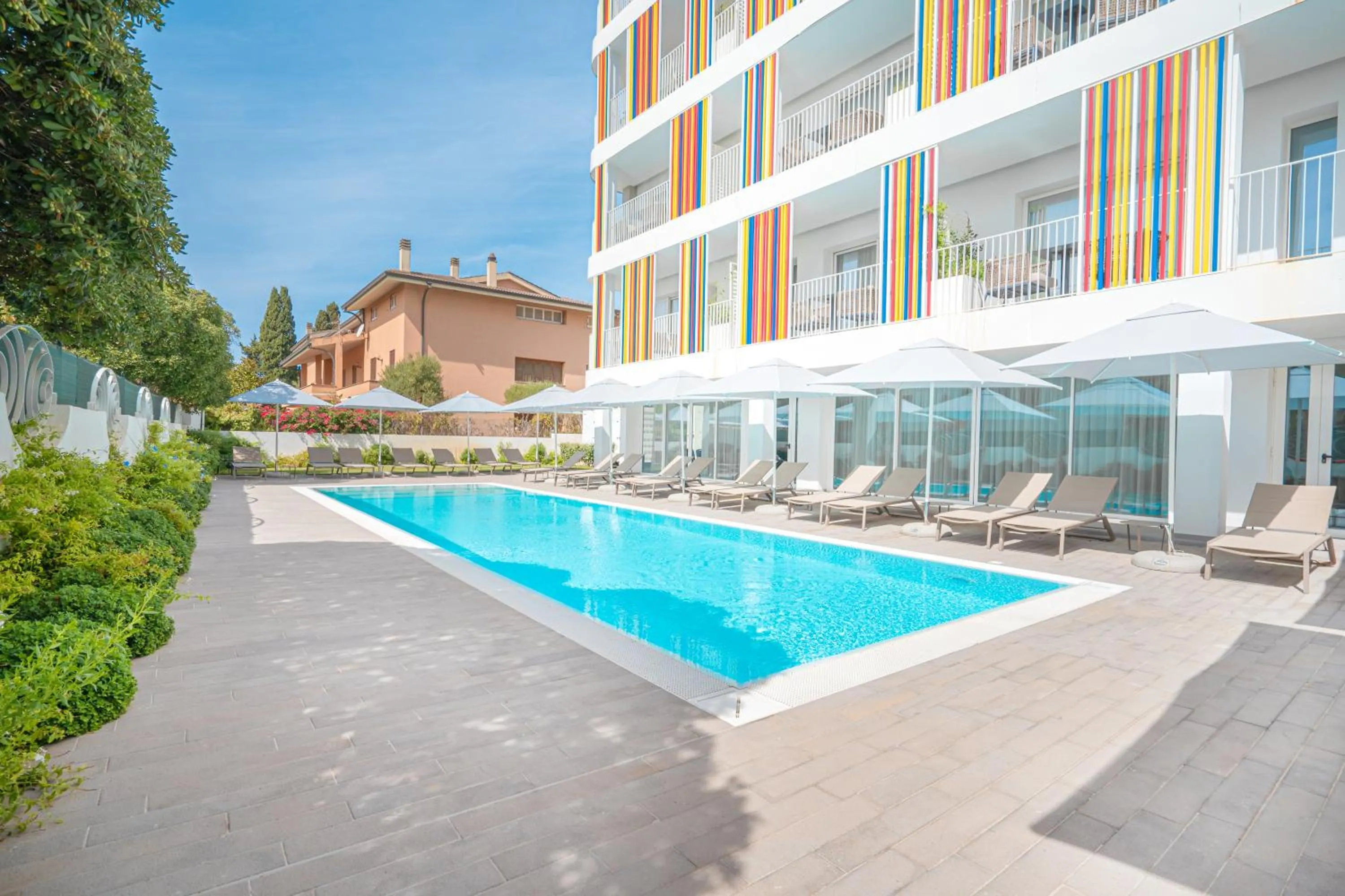 Swimming pool in Felix Hotels - Hotel Felix Olbia
