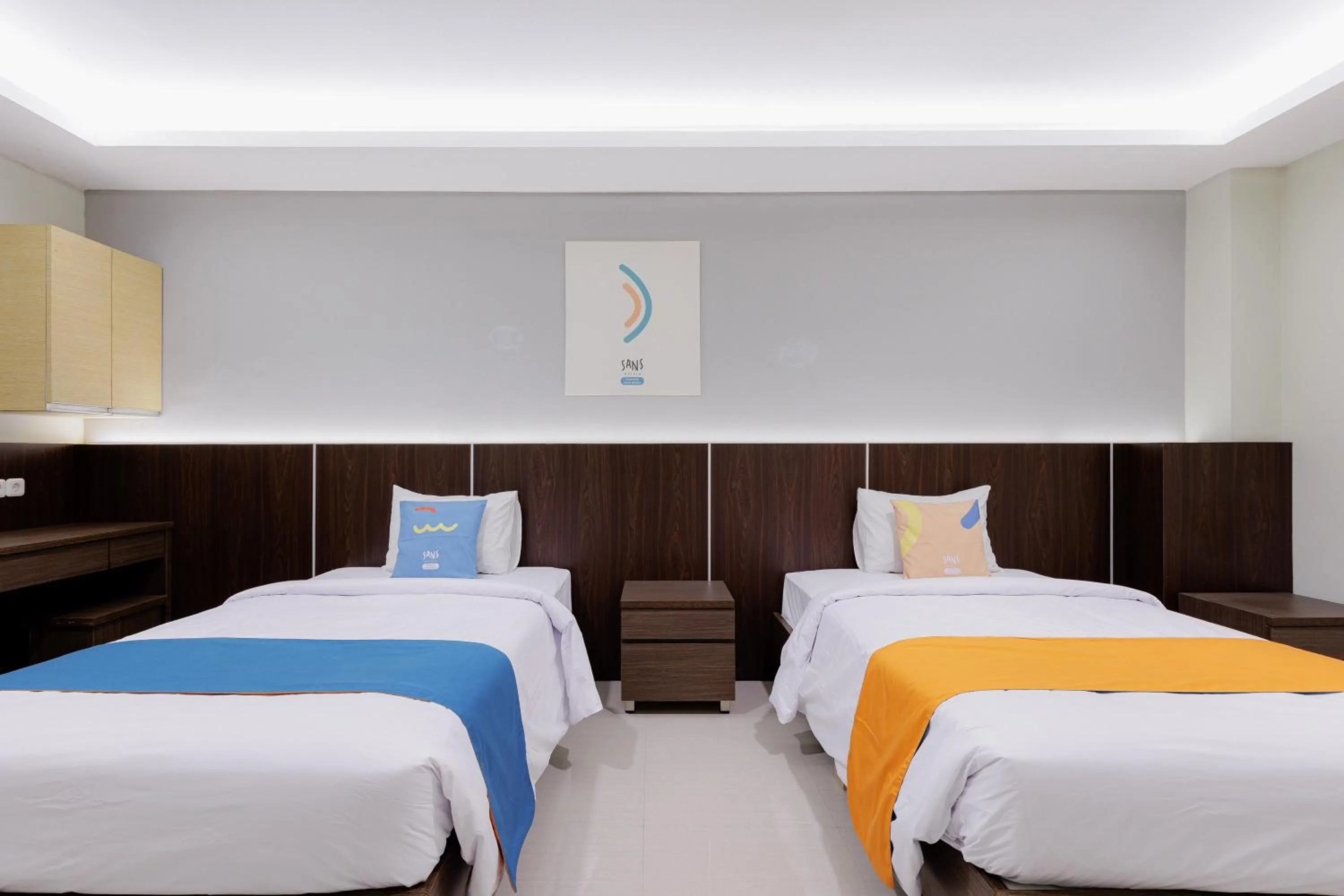 Bedroom, Bed in Sans Hotel Rumah Kita Daan Mogot by RedDoorz