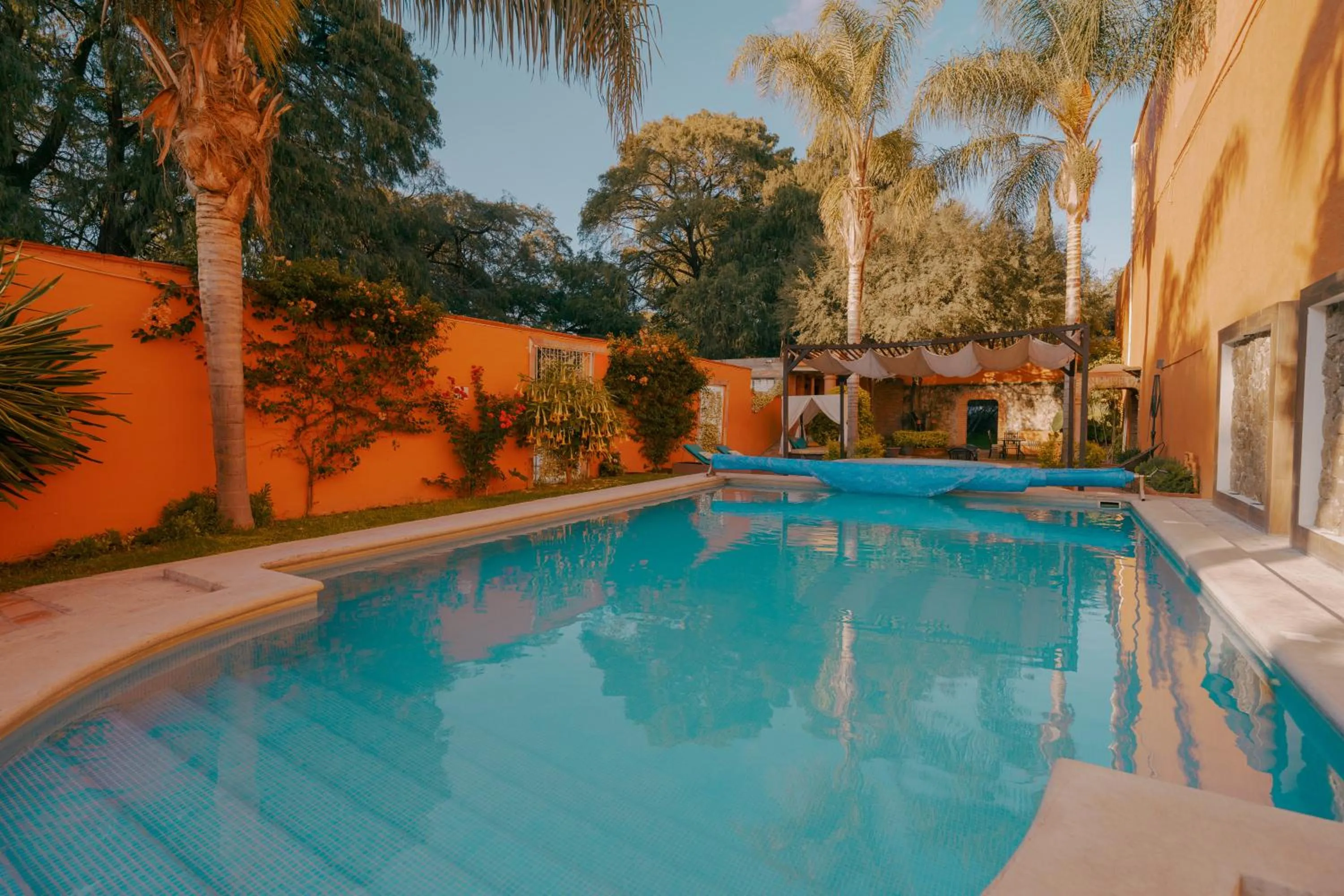 Suites Paraiso Tequis