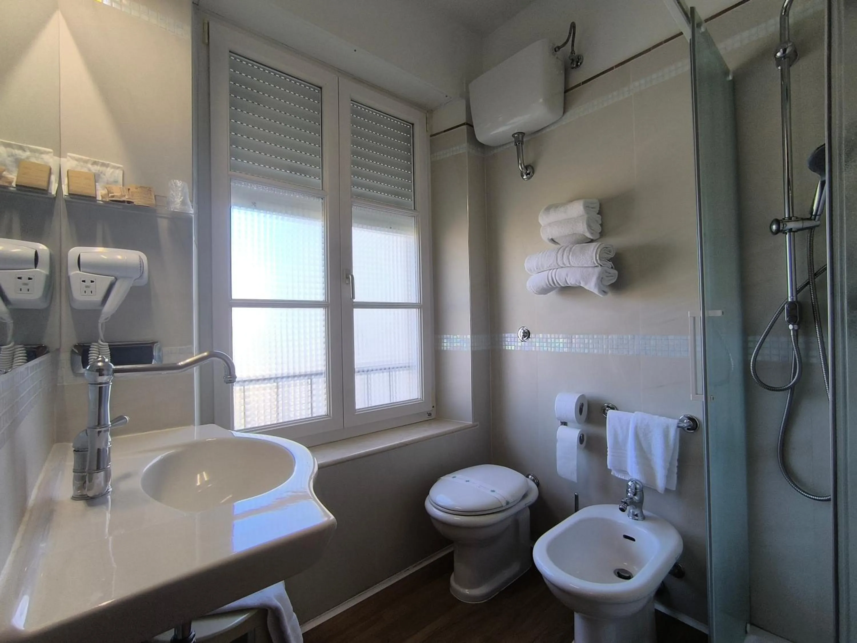 Bathroom in Mariano IV Palace Hotel