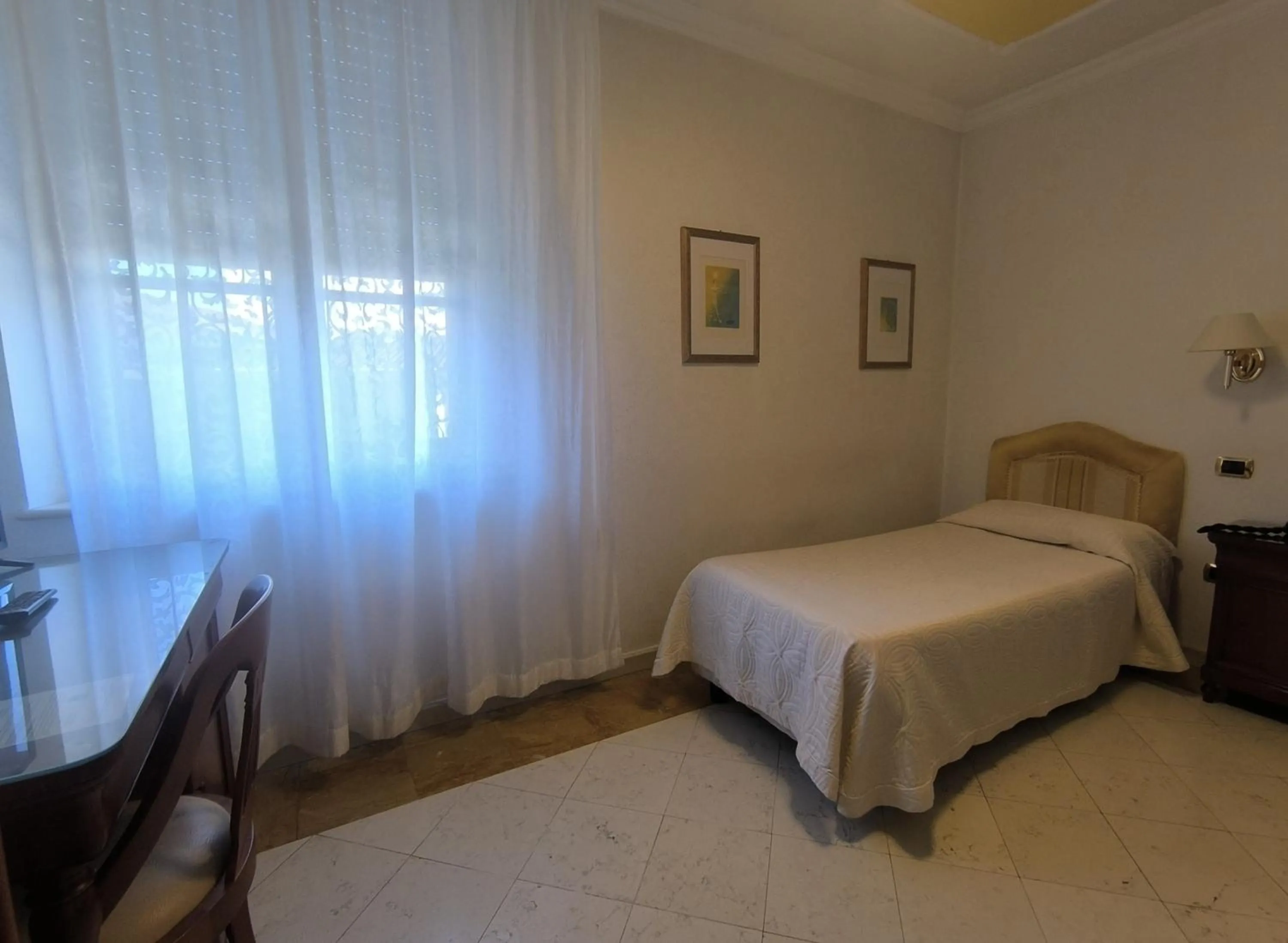 Bedroom, Bed in Mariano IV Palace Hotel