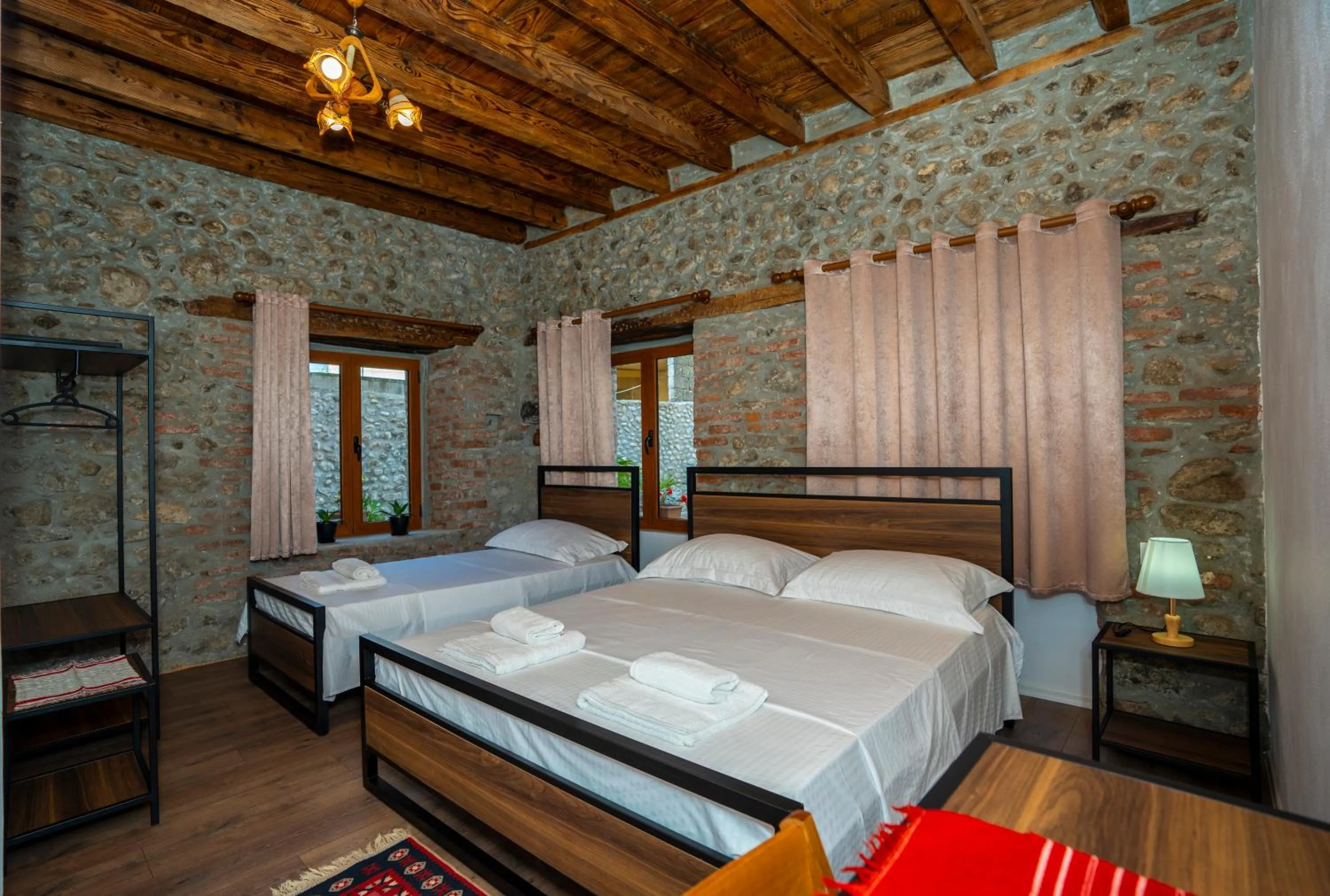Comfort Triple Room with Shower in InTown Guesthouse Shkoder