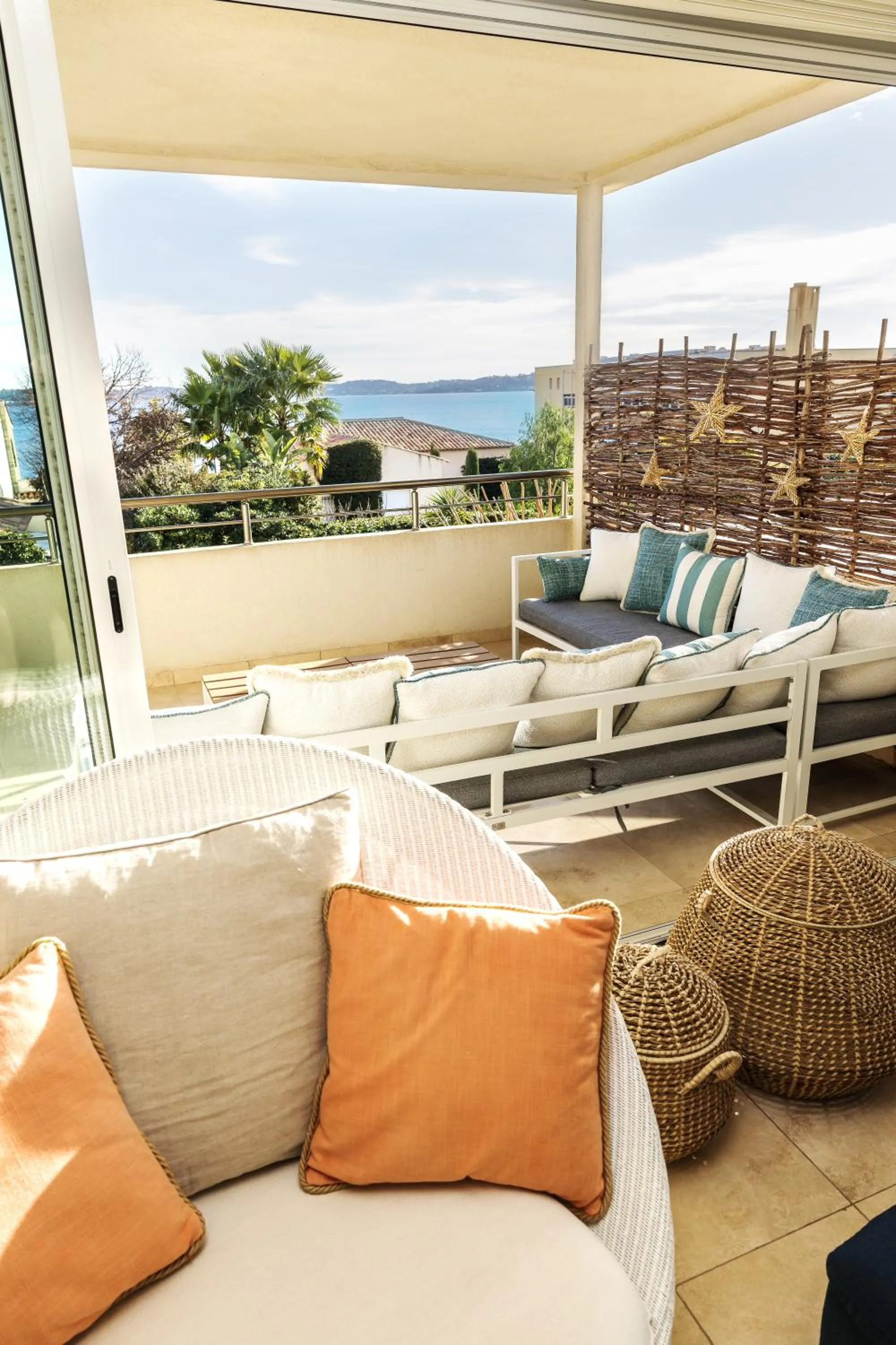 View (from property/room) in Villa Montfleuri, vieille ville à pieds, vue mer, piscine, 8 pers