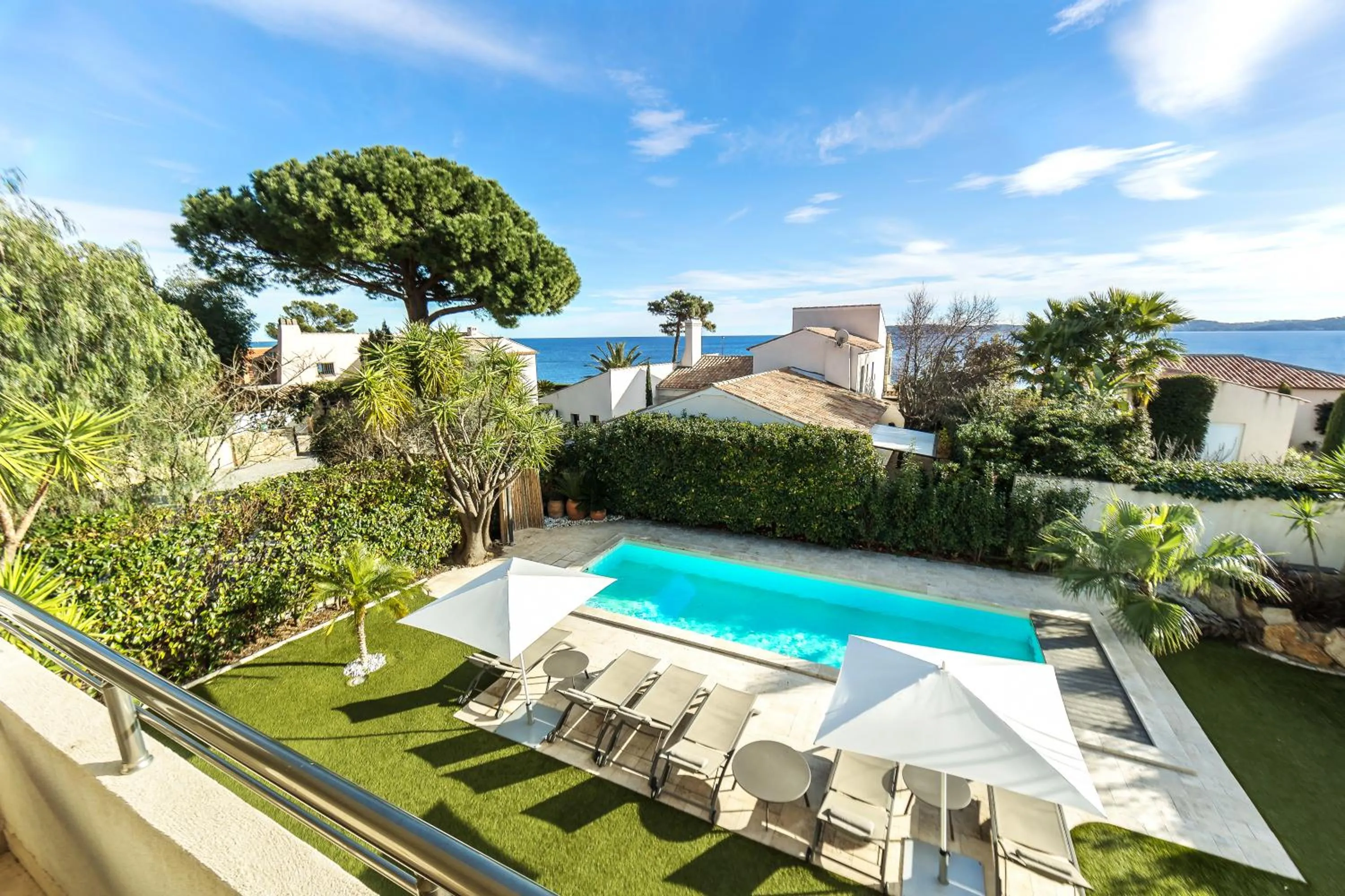 Swimming pool in Villa Montfleuri, vieille ville à pieds, vue mer, piscine, 8 pers