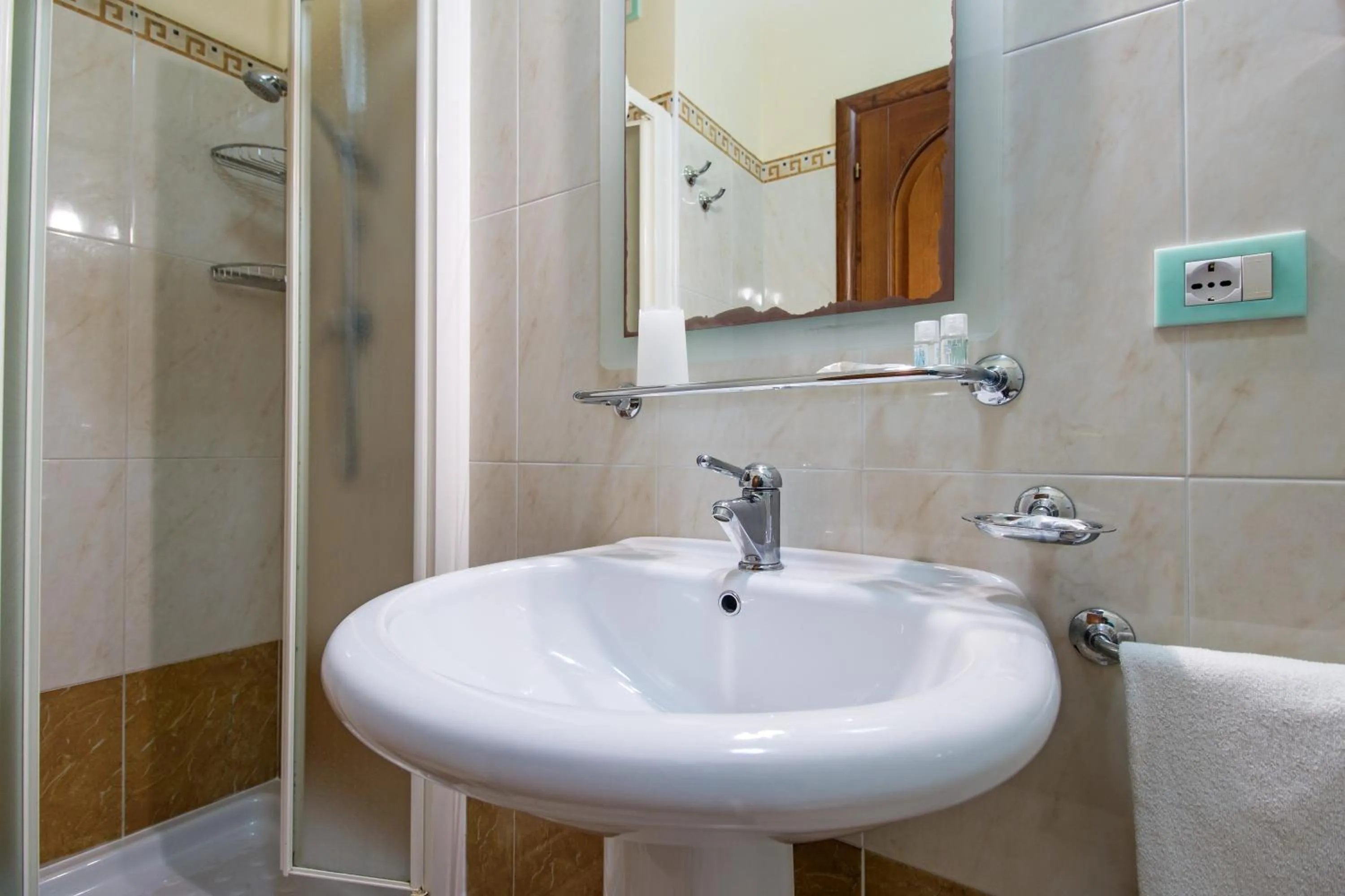 Bathroom in Hotel San Francisco