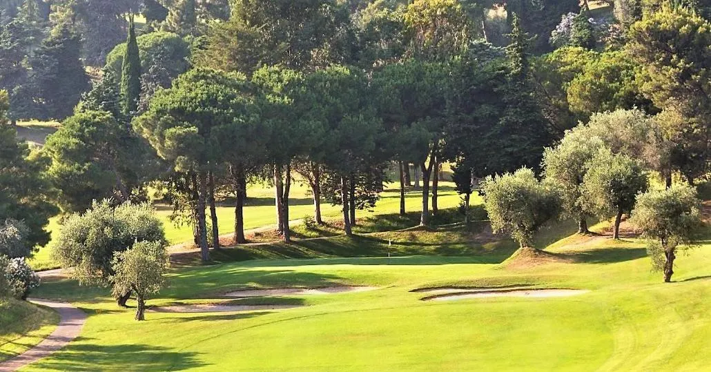 Golfcourse in Albergo Belsoggiorno