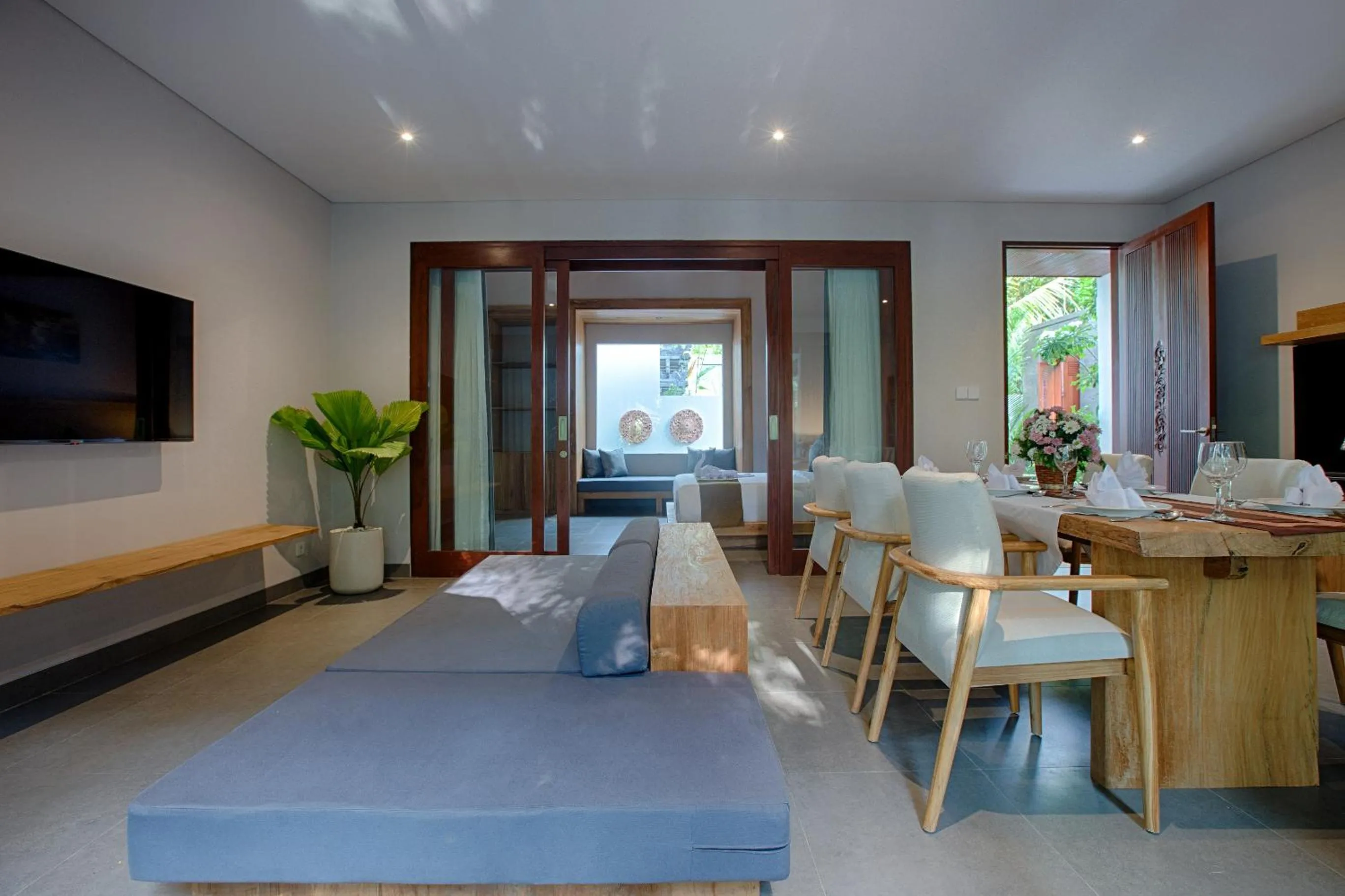 Dining area in The Kanjeng Elitya Villa Ubud