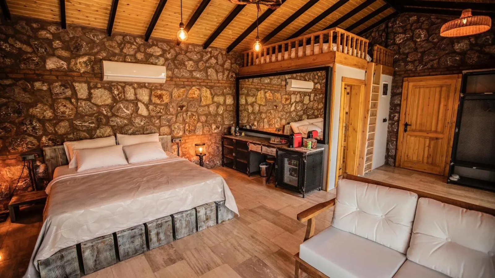Bedroom in Çandır Resort Restaurant