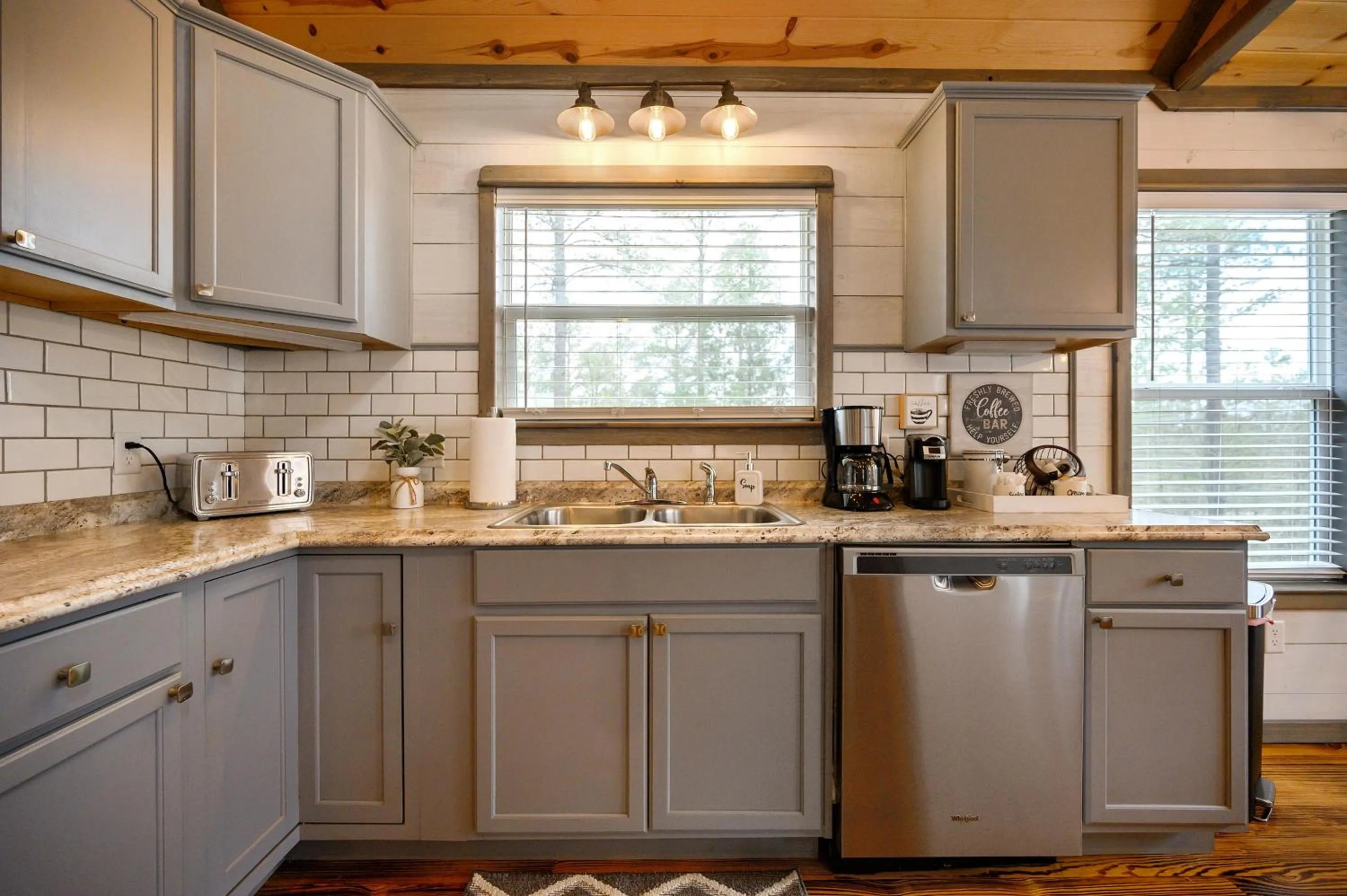 Kitchen or kitchenette in Convenient Romantic Hot Tub BBQ 3-night special!