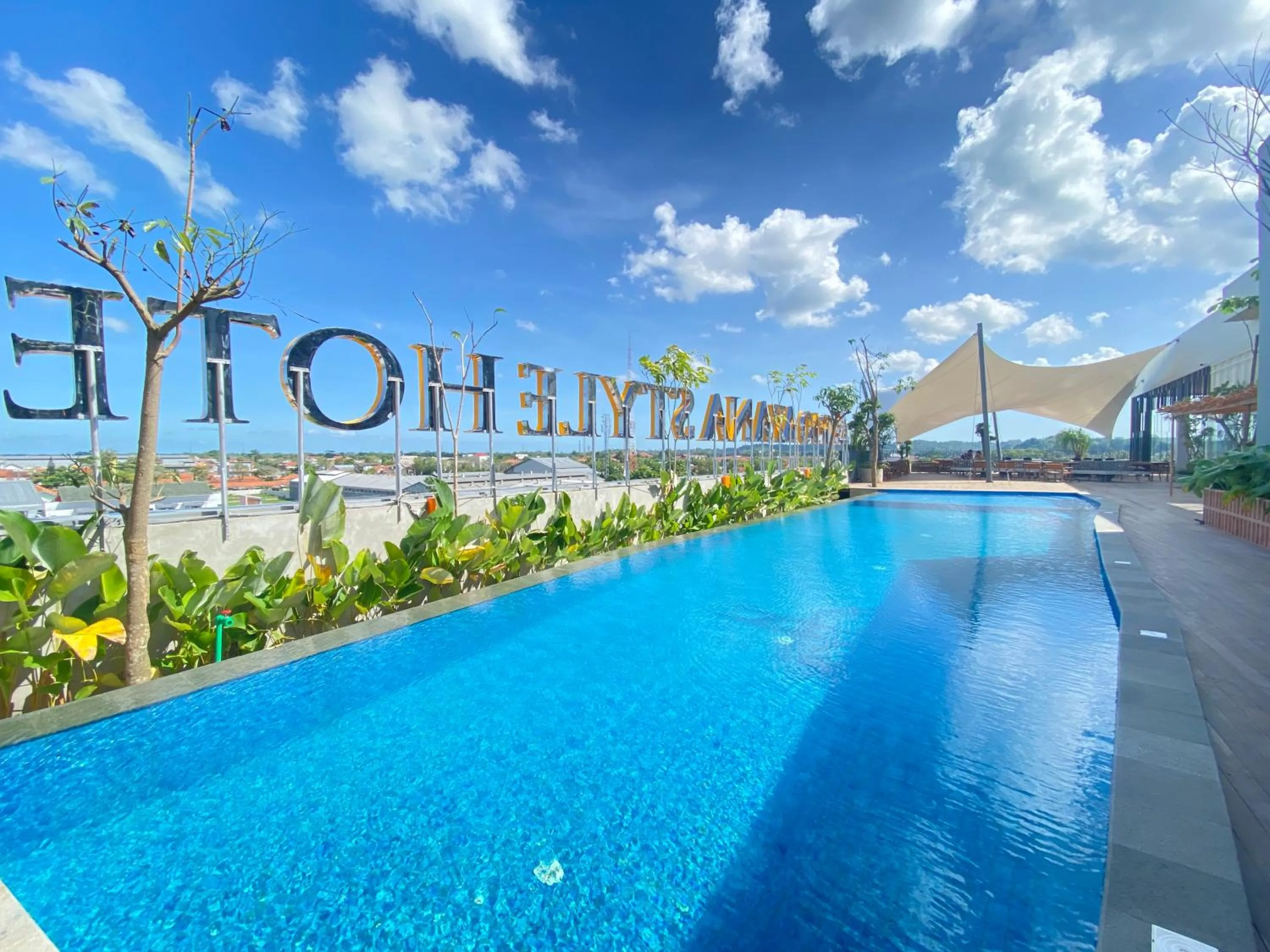 Swimming pool in Trio Azana Style Kebumen