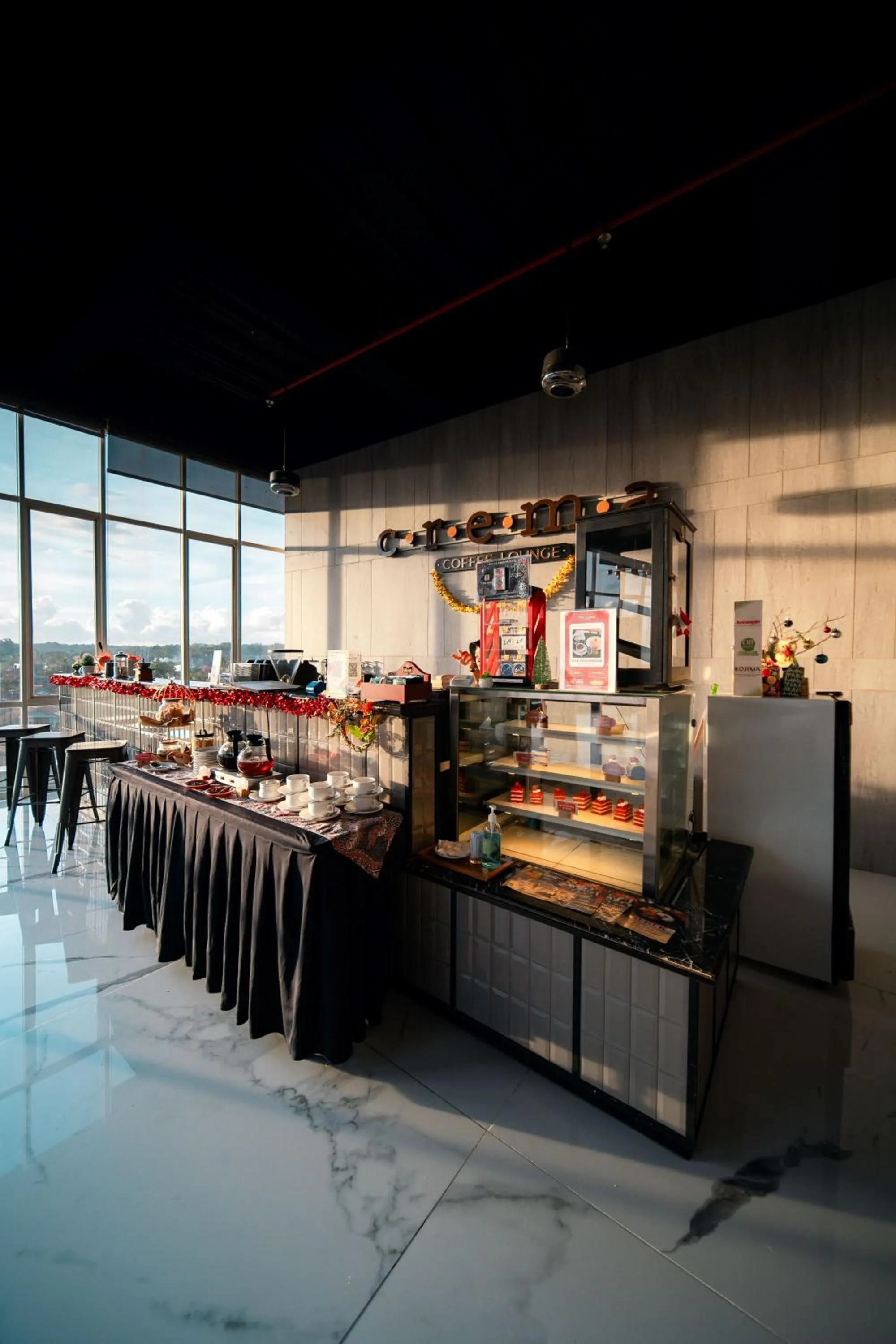 Lounge or bar in Trio Azana Style Kebumen