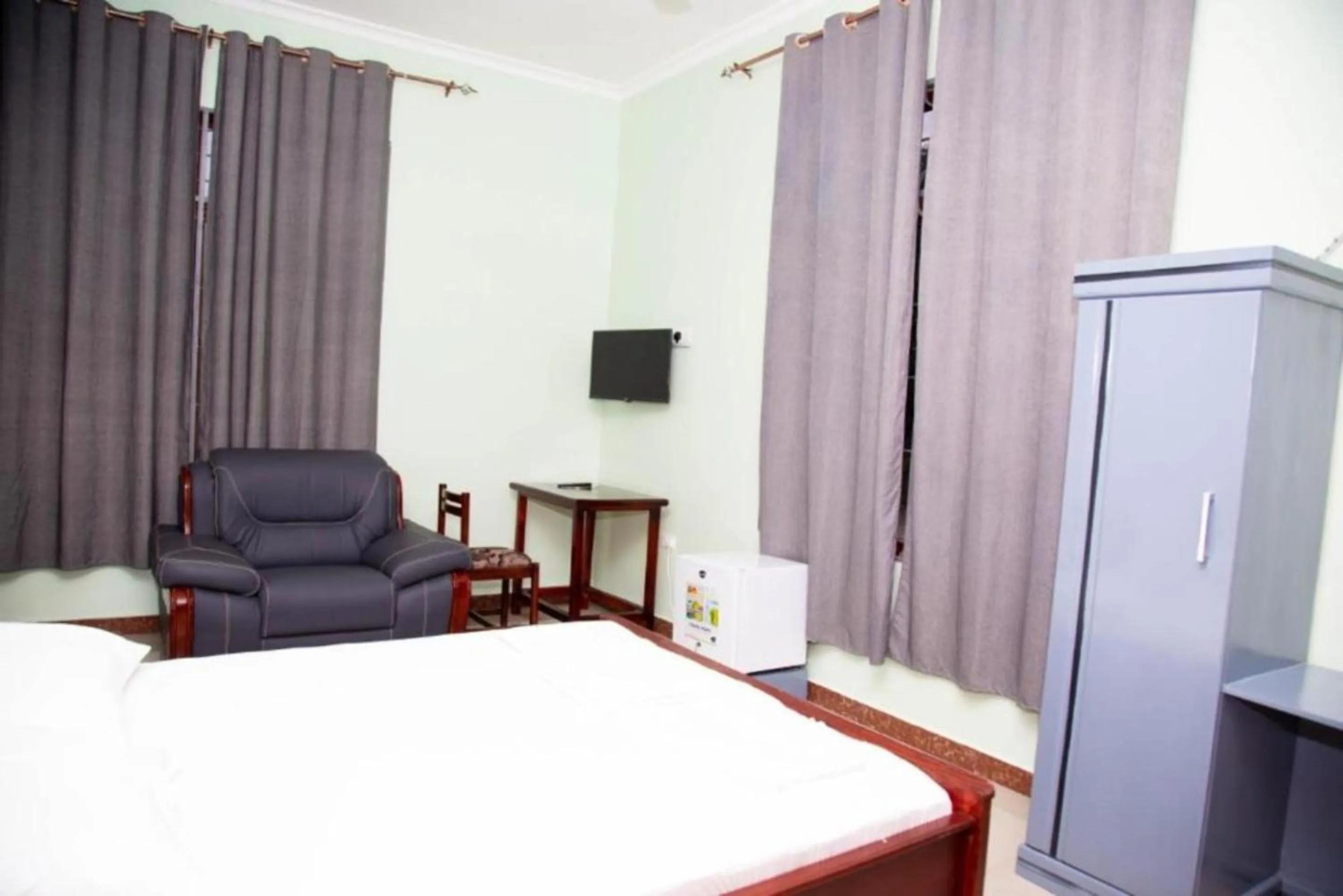 TV and multimedia, Bed in Joleen Safari Park