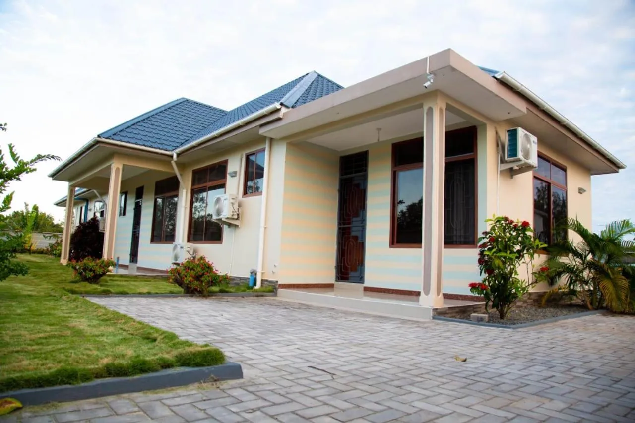 Property building in Joleen Safari Park