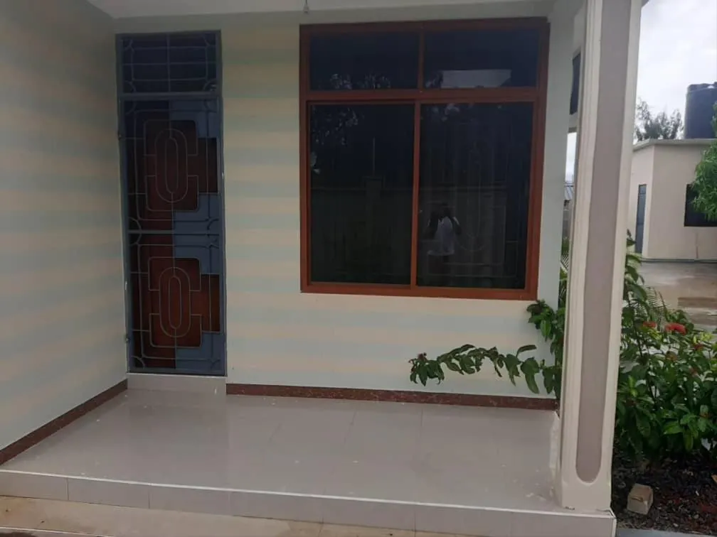 Property building in Joleen Safari Park