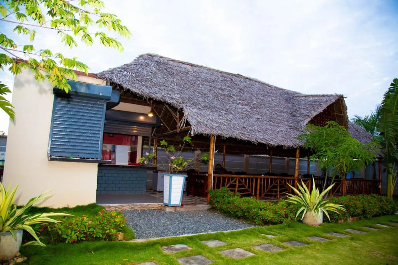 Restaurant/places to eat in Joleen Safari Park