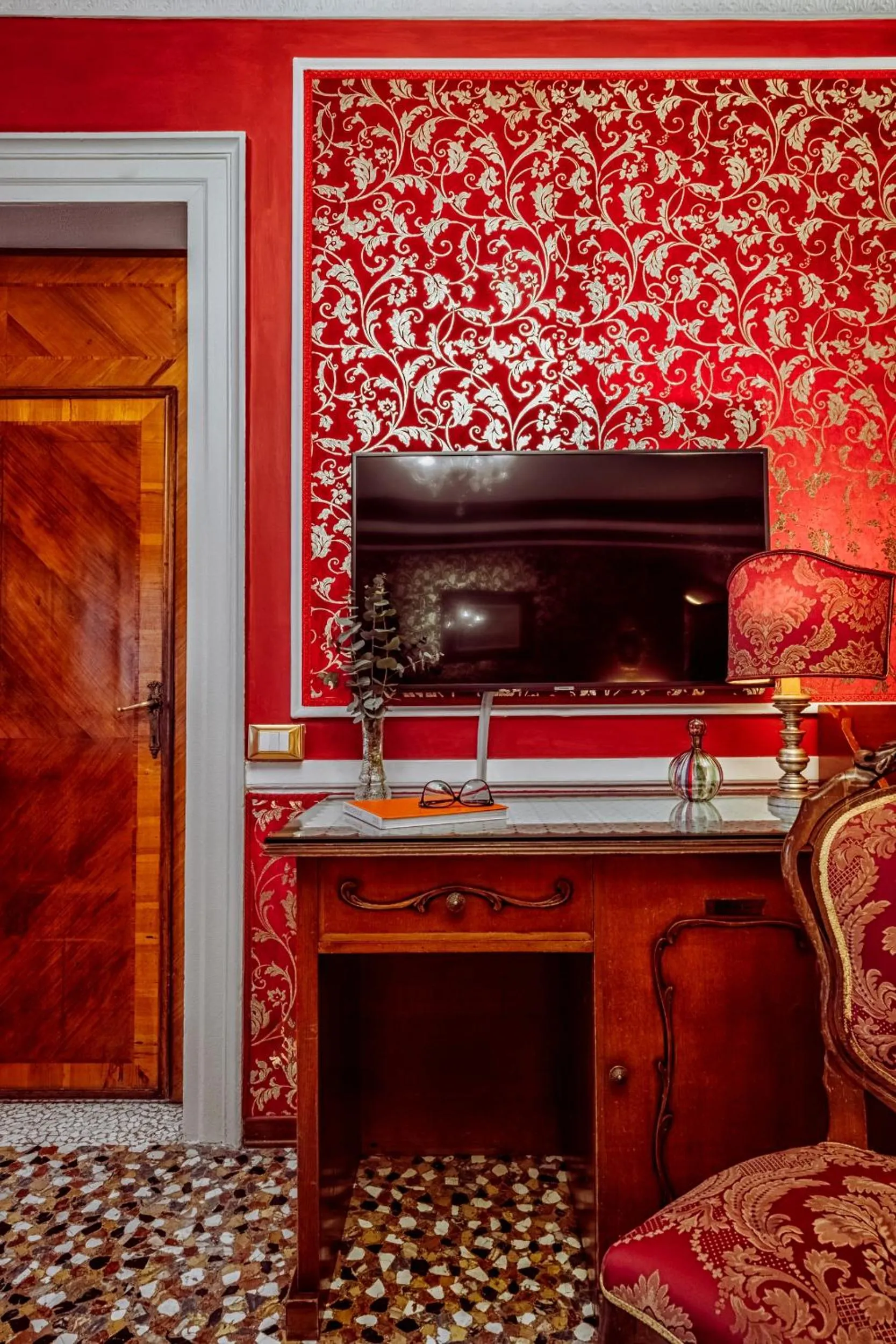 Decorative detail in Antica Locanda Sturion Residenza d'Epoca