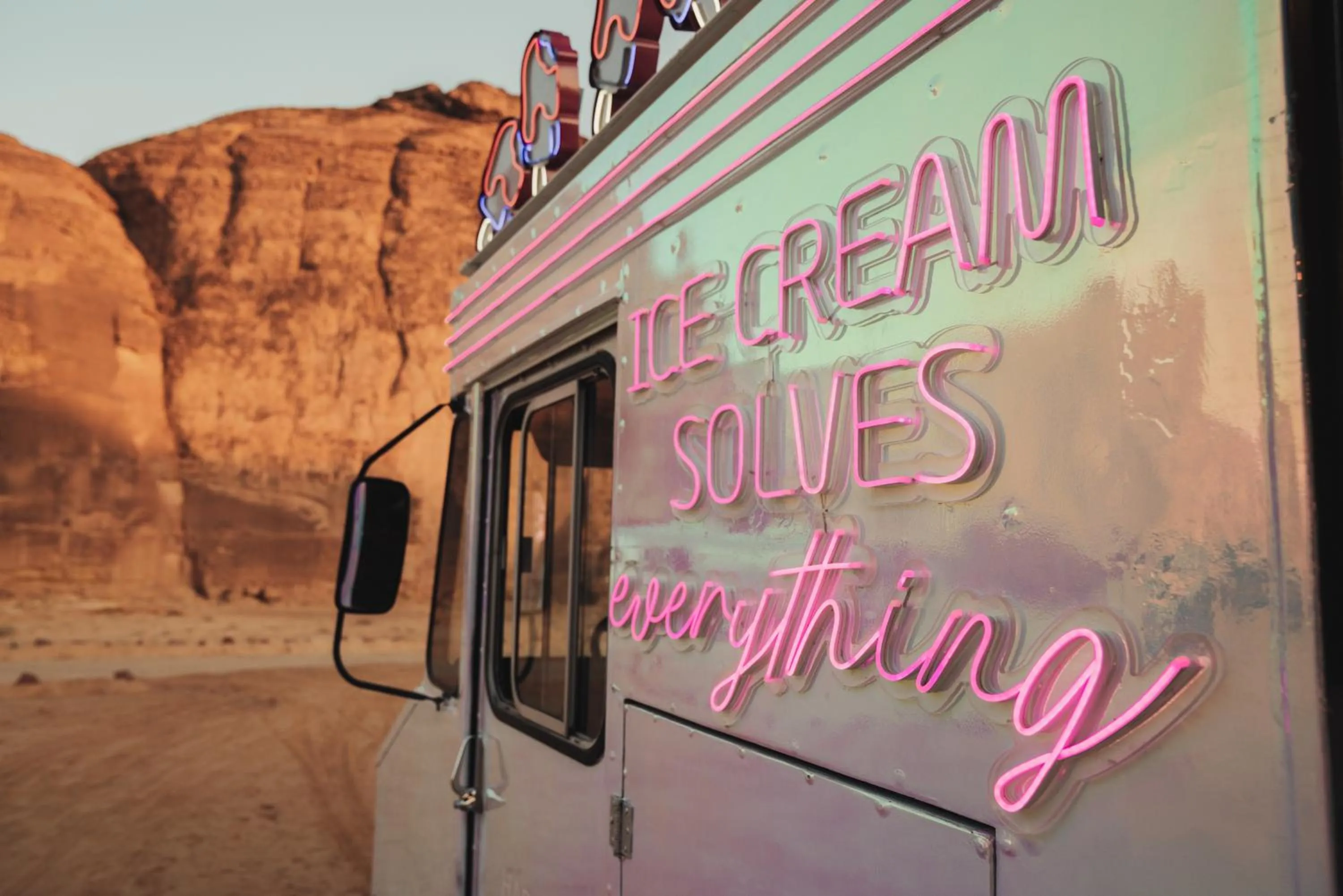 Restaurant/places to eat in Caravan AlUla by Our Habitas