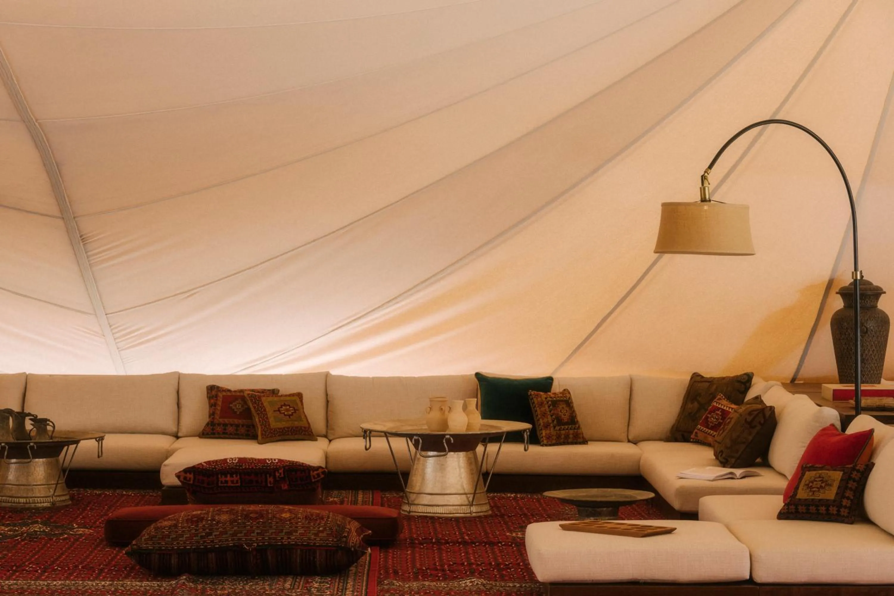 Living room in Caravan AlUla by Our Habitas