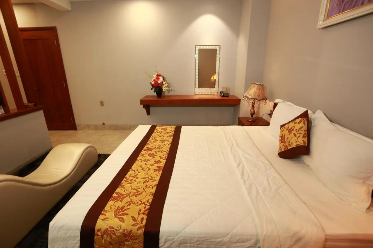 Bed in THANH TAI HOTEL 2