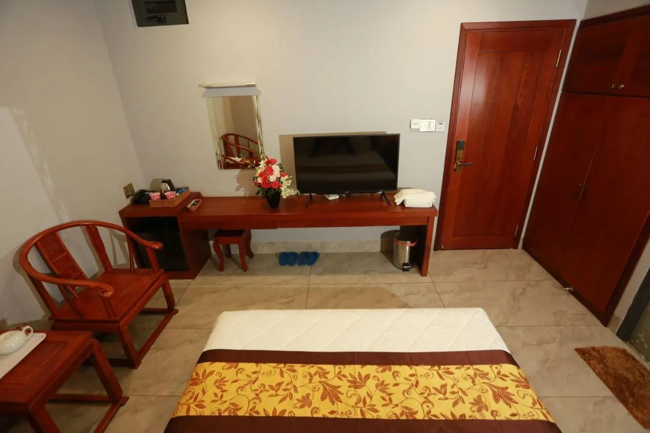 Bed in THANH TAI HOTEL 2