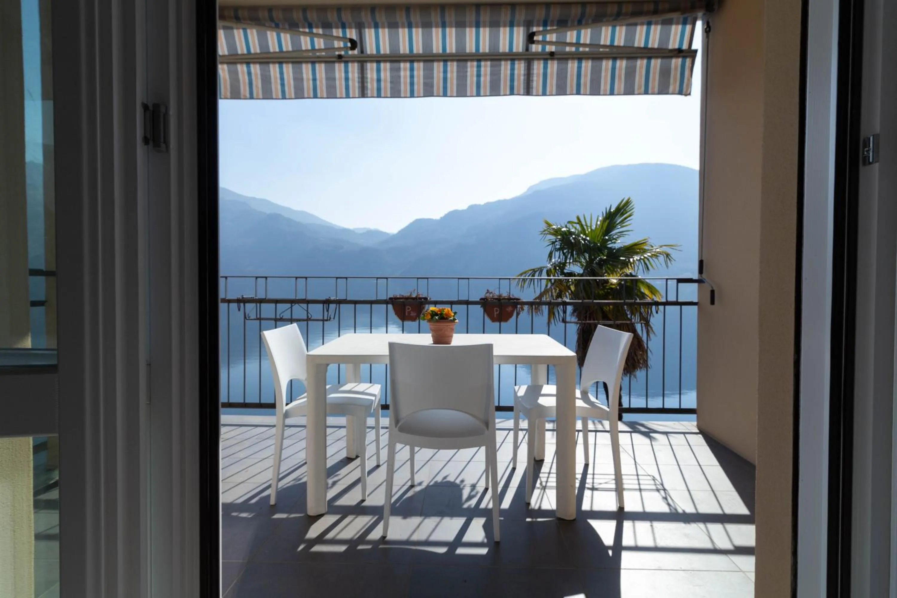 Balcony/Terrace in Mamma Ciccia Holiday Home - Waterfront Apartment