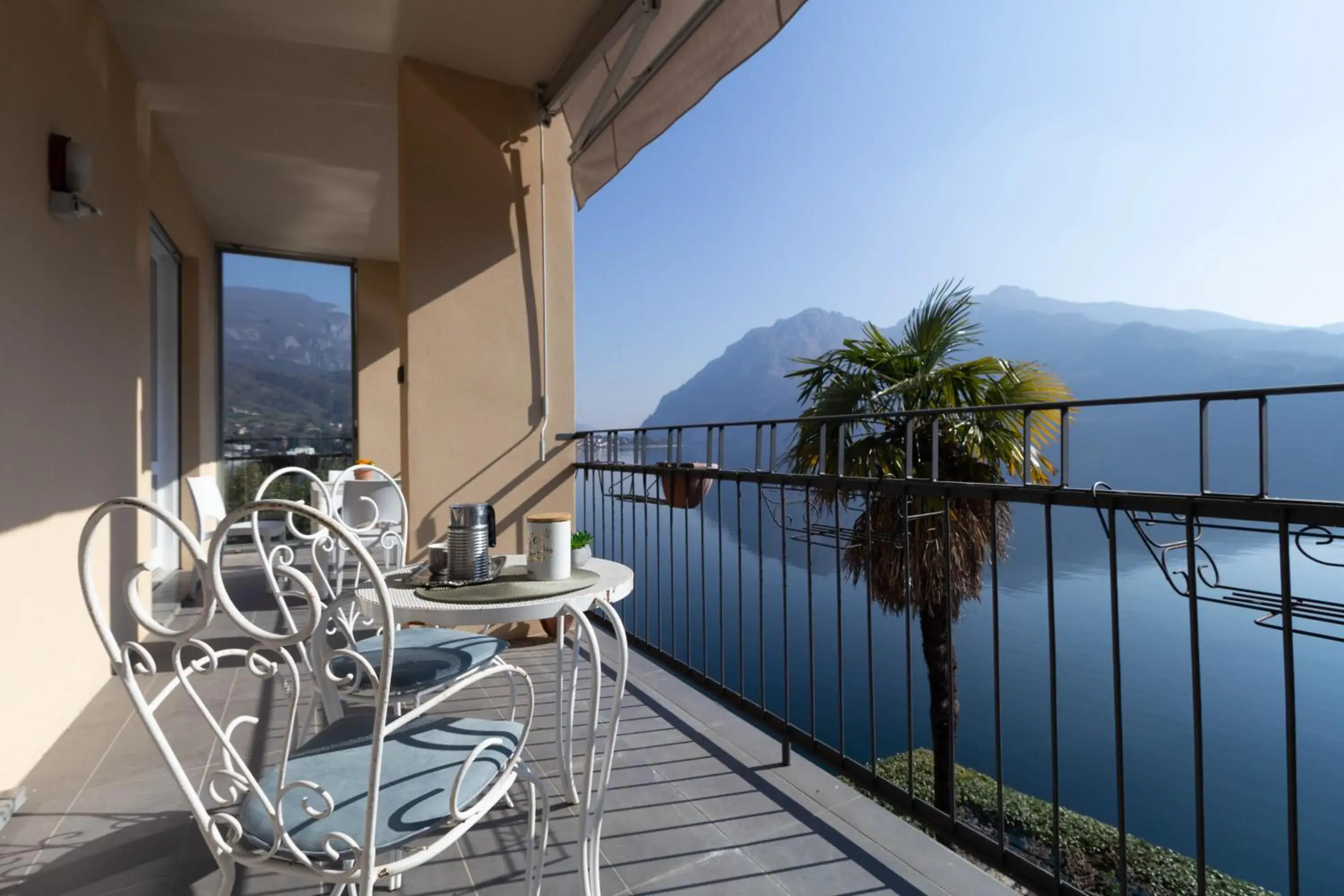 Mamma Ciccia Holiday Home - Waterfront Apartment Mamma Ciccia Holiday Home - Waterfront Apartment