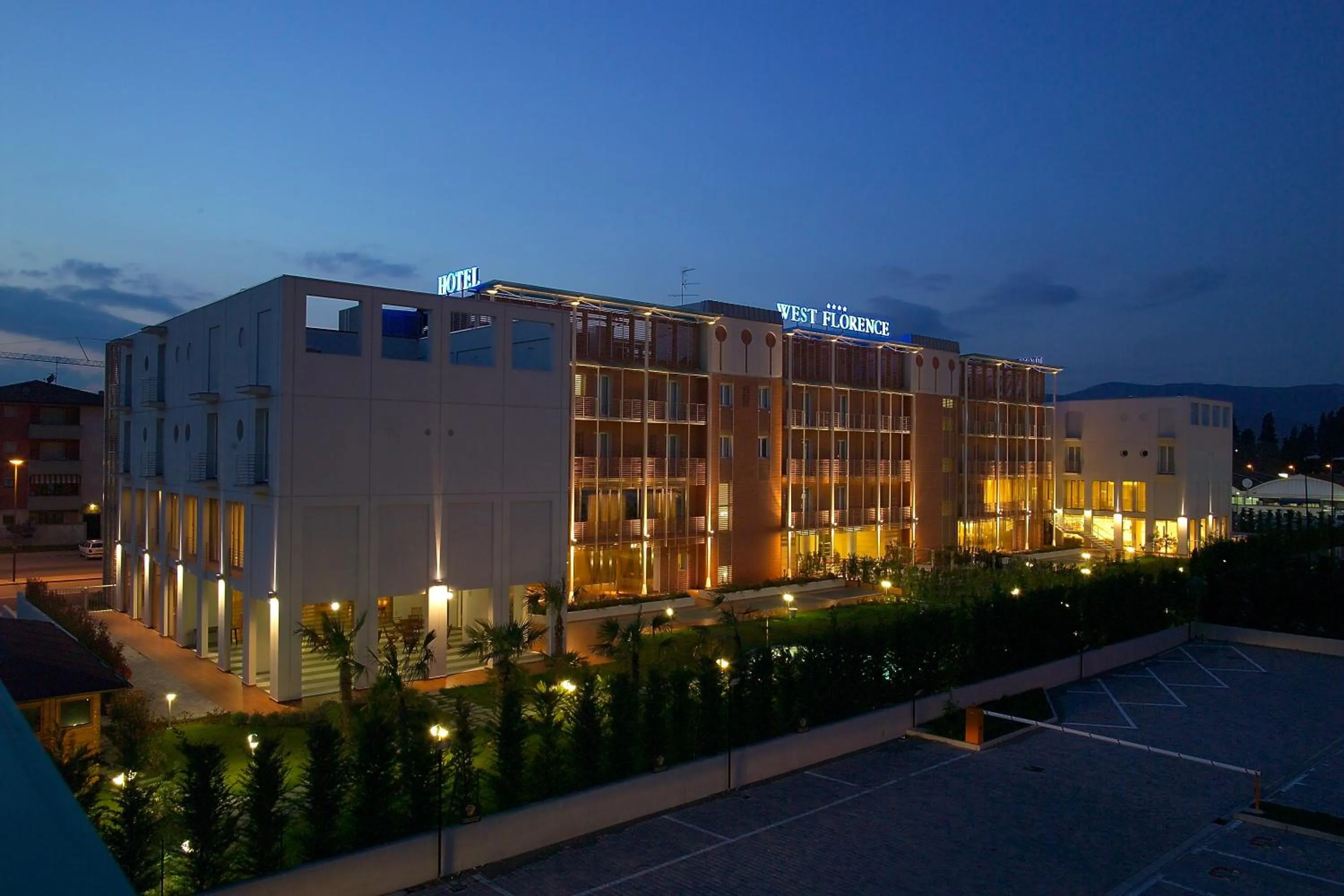 Facade/entrance in West Florence