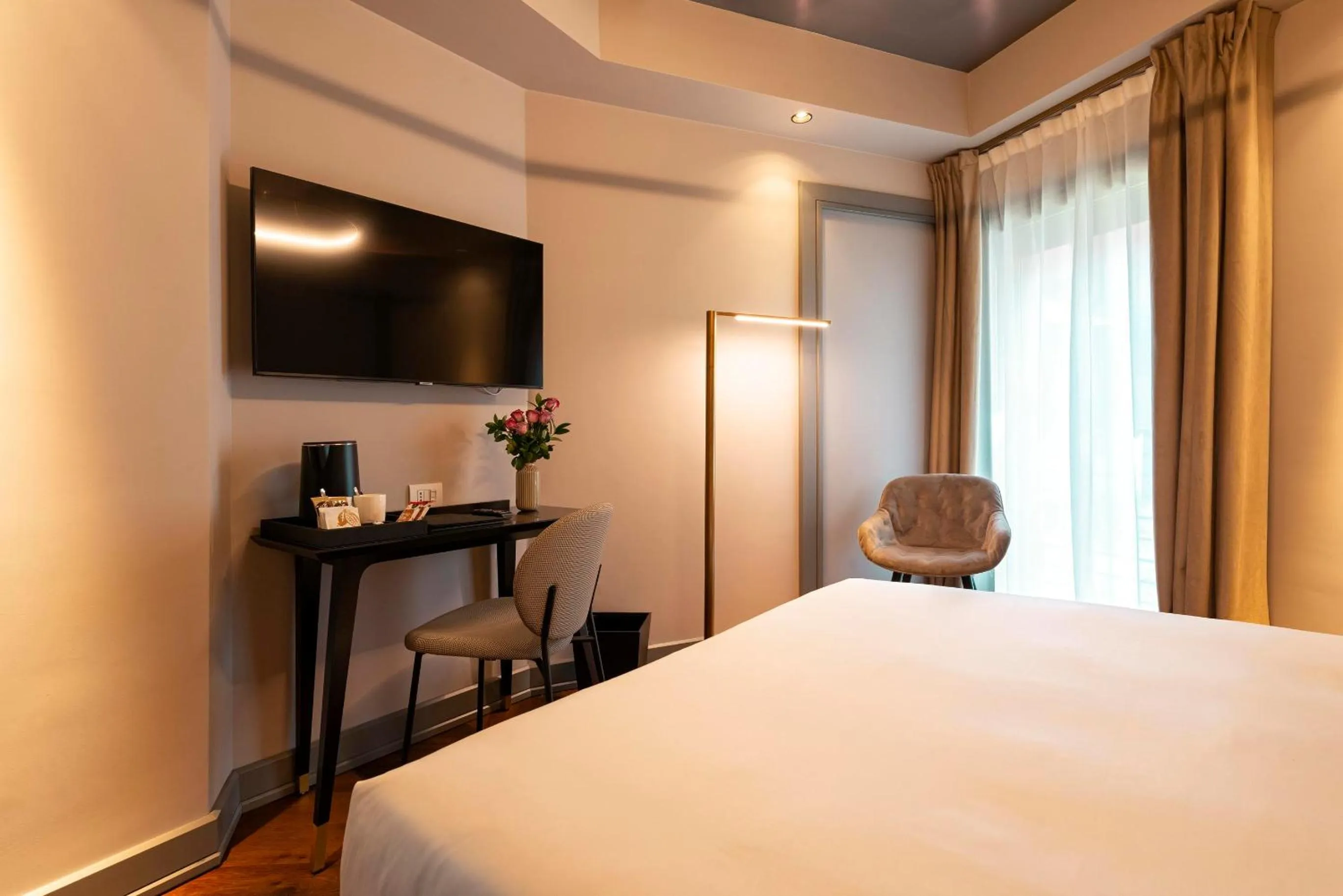 Bed in Loly Boutique Hotel Roma
