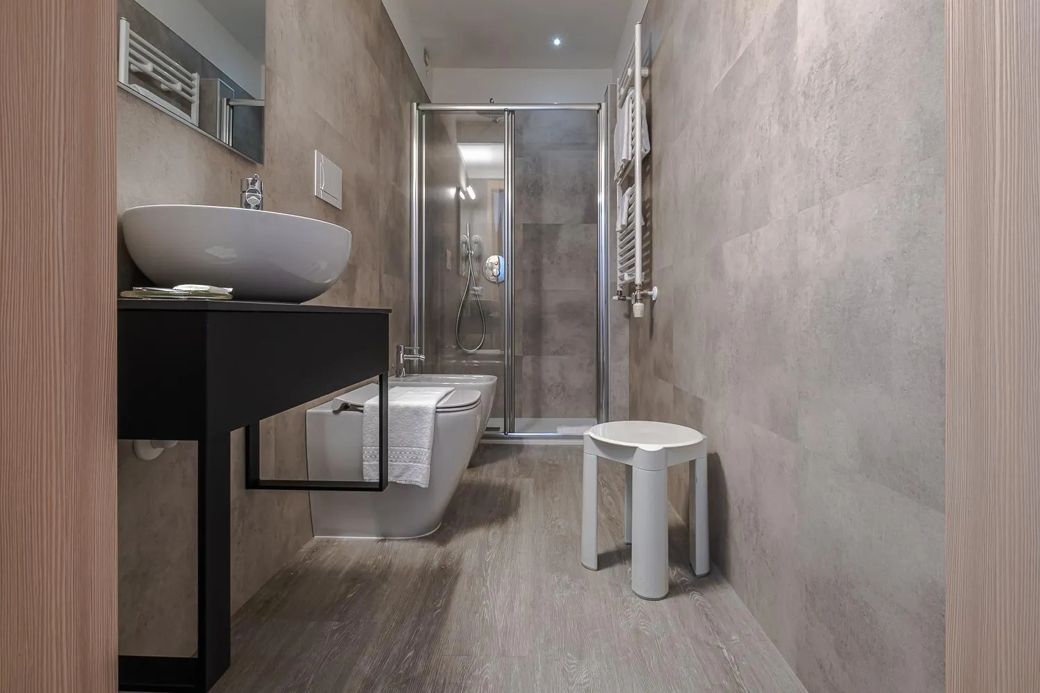 Shower in Hotel Noce