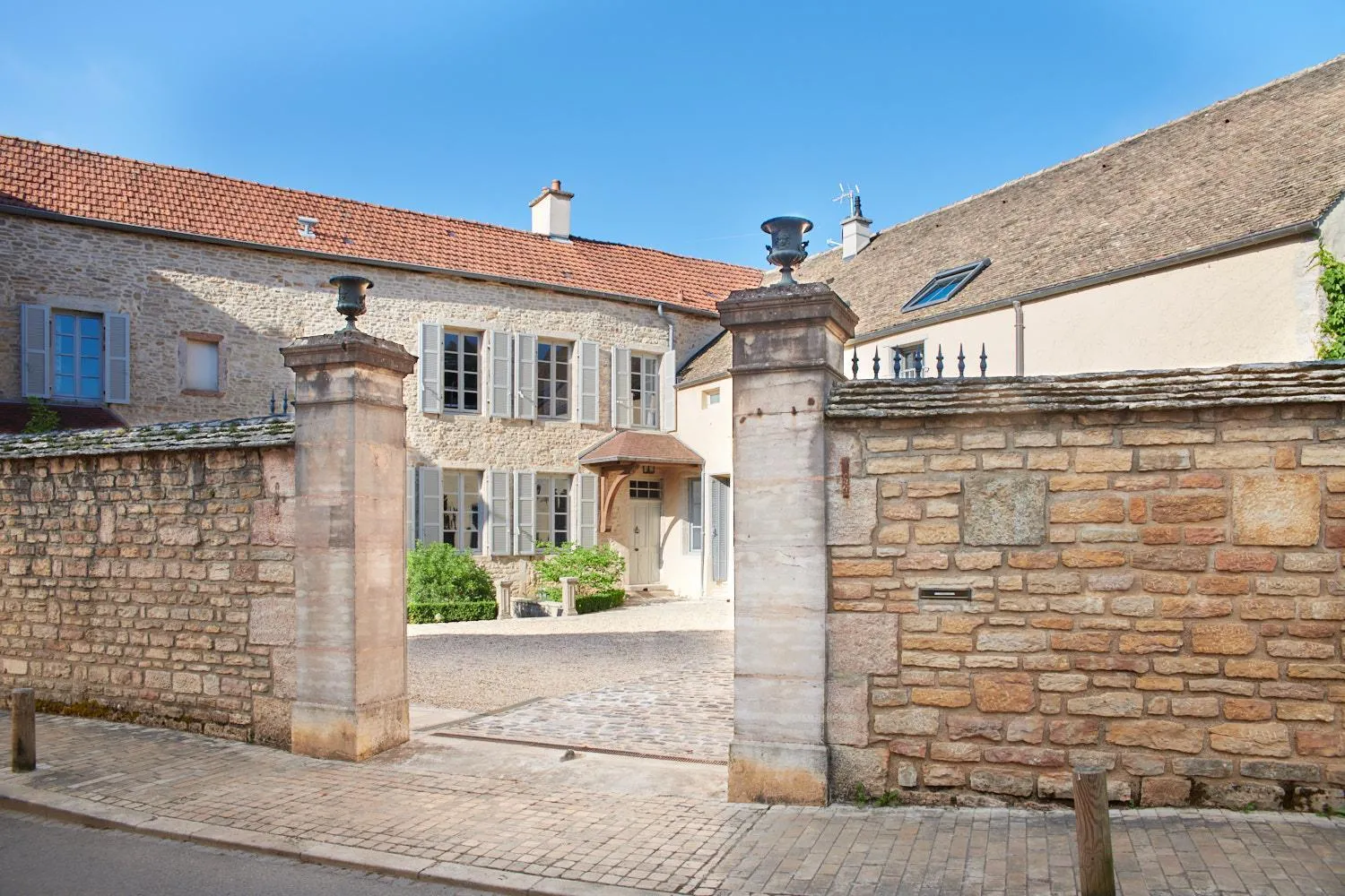 Maison Laroze