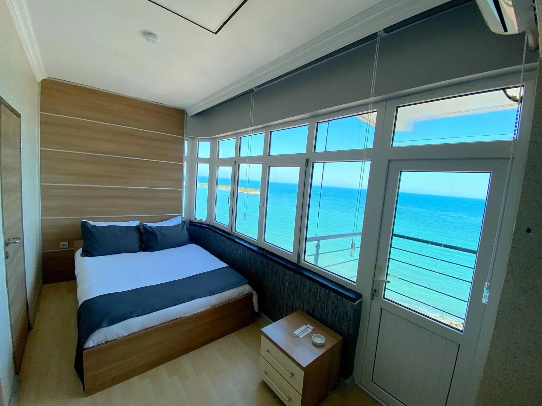 Photo of the whole room, Bed in NEW HOTEL SAMSUN