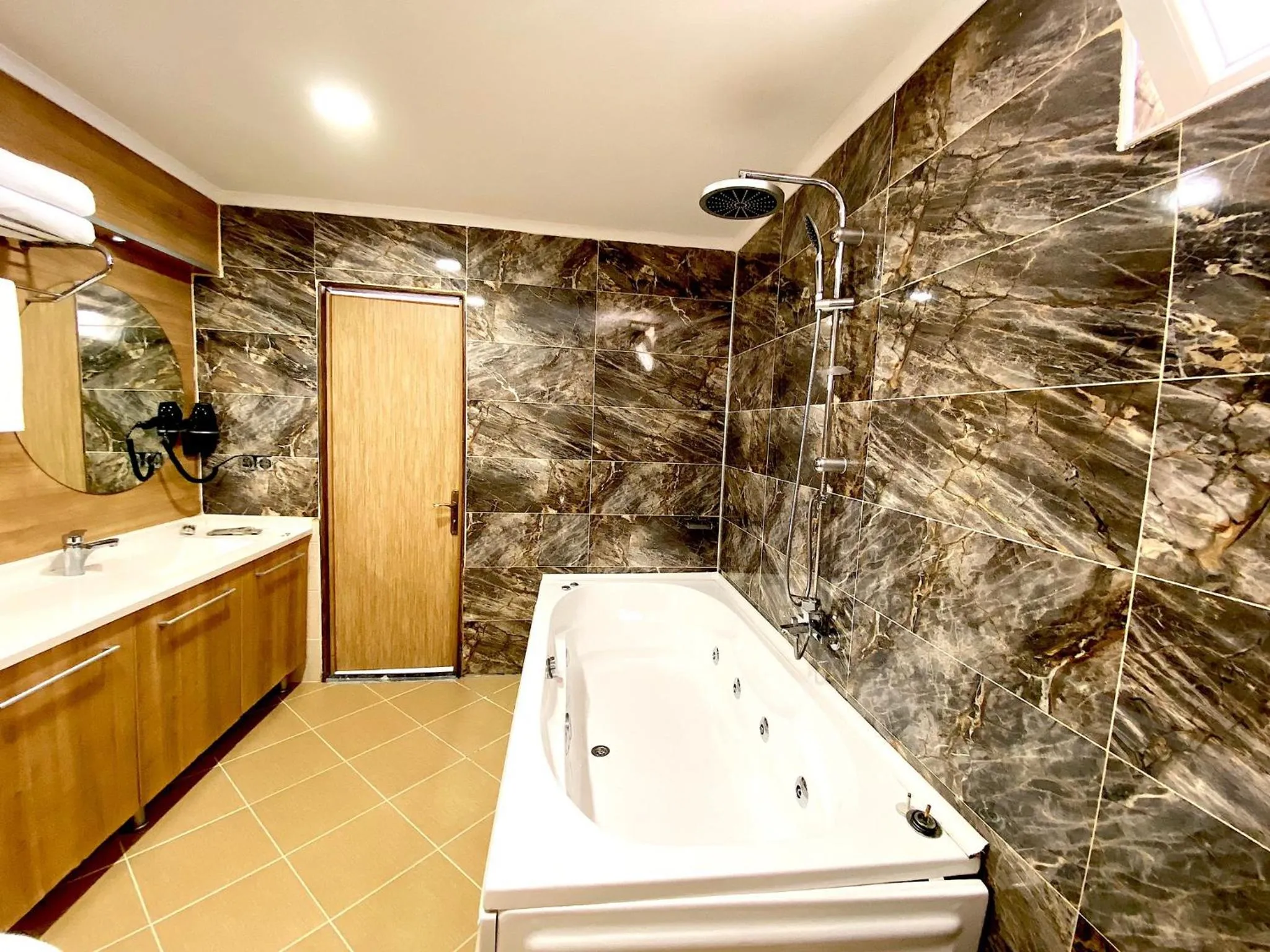 Hot Tub in NEW HOTEL SAMSUN