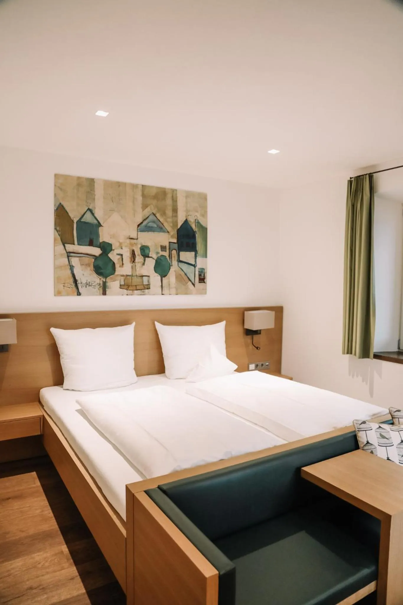 Bed in Hotel Hofwirt Neubeuern