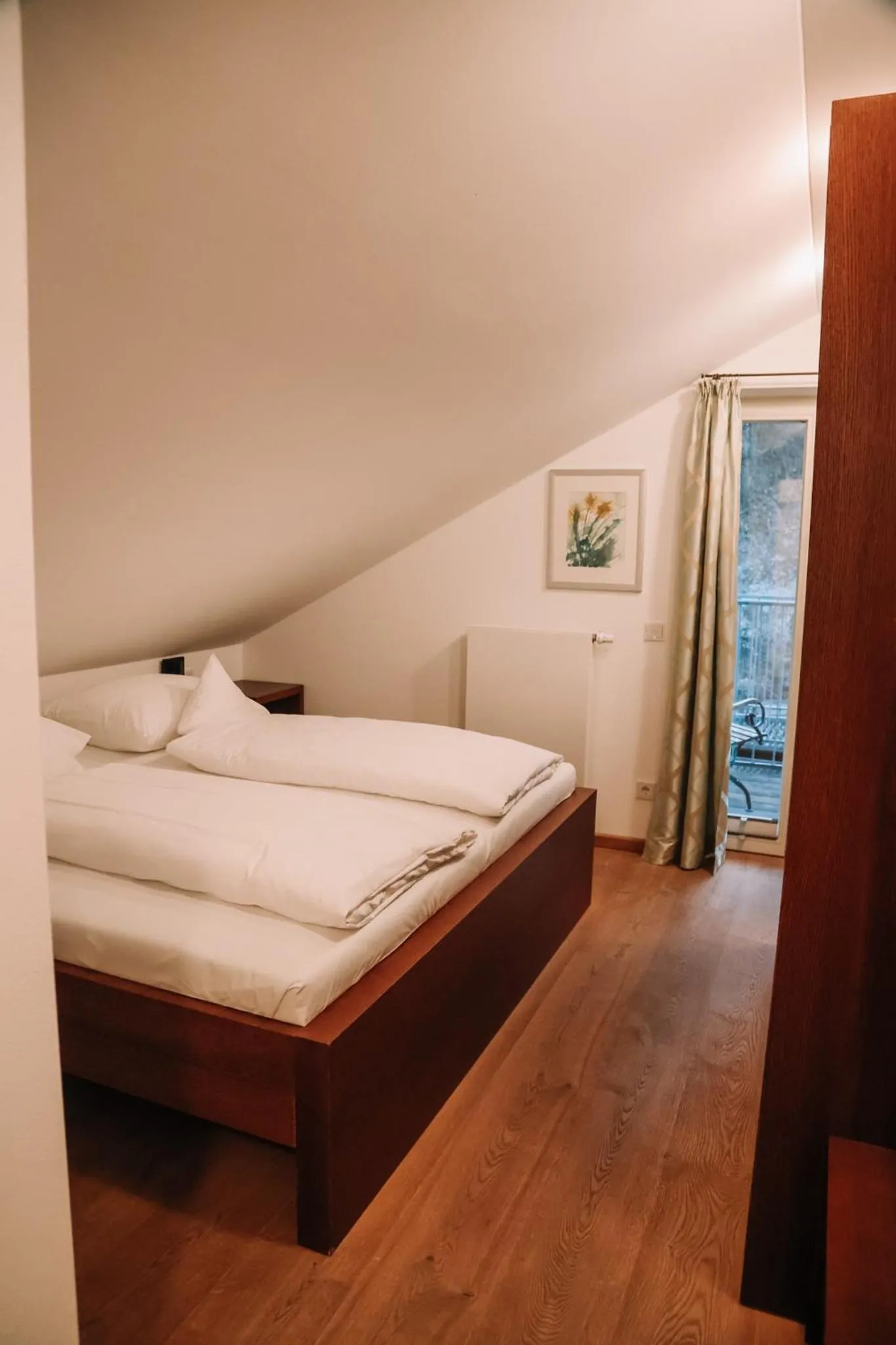 Bed in Hotel Hofwirt Neubeuern