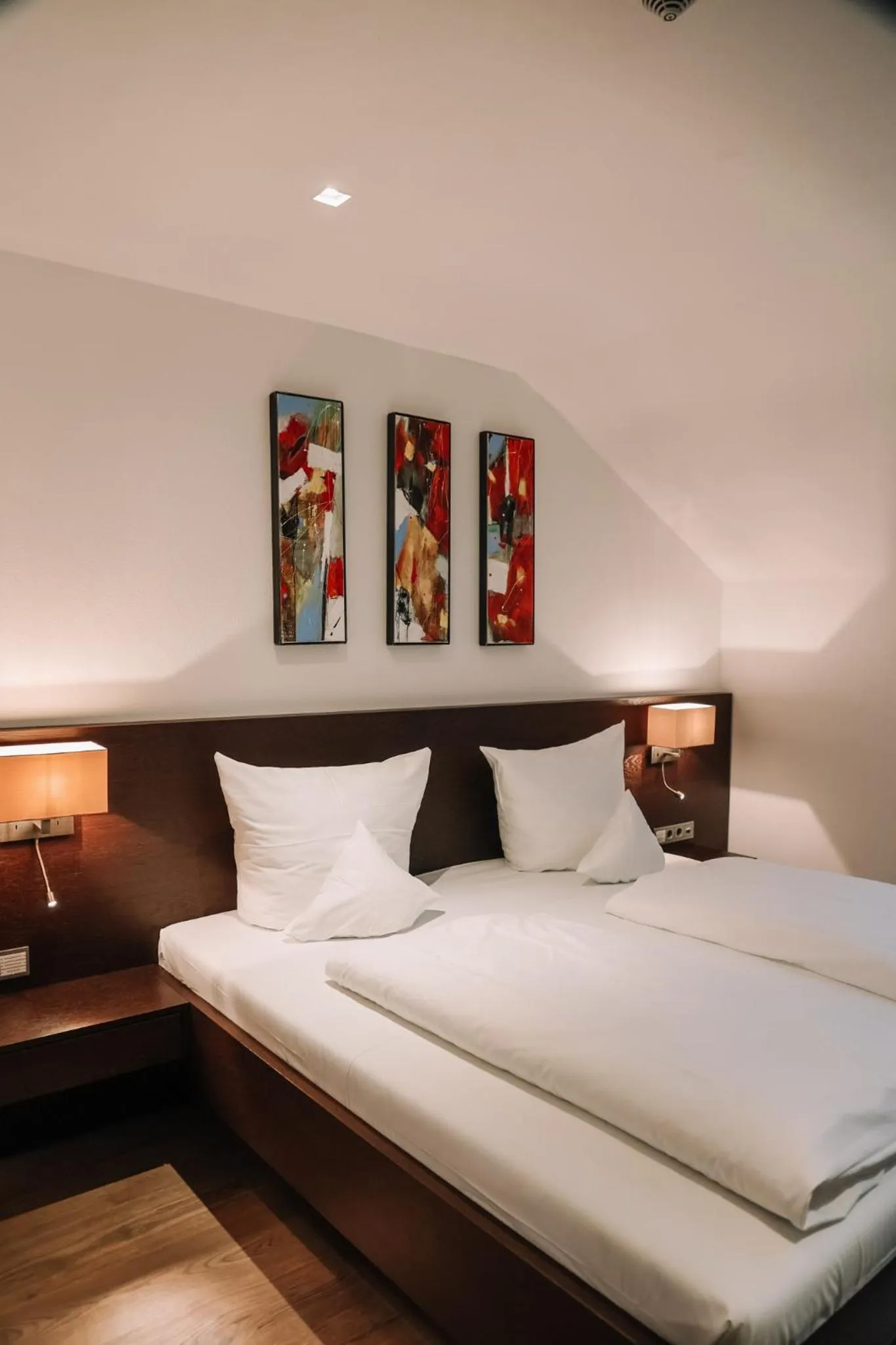 Bed in Hotel Hofwirt Neubeuern