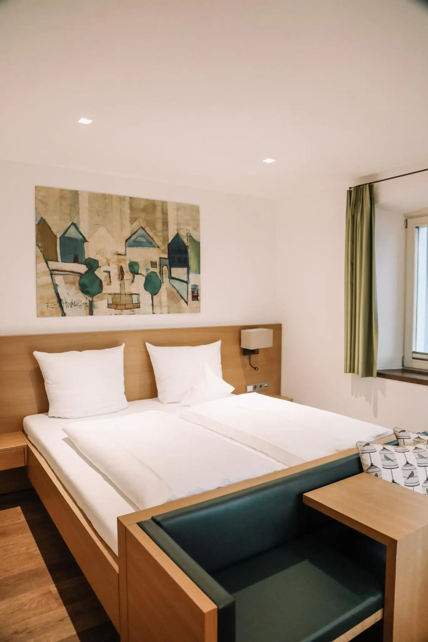 Bed in Hotel Hofwirt Neubeuern