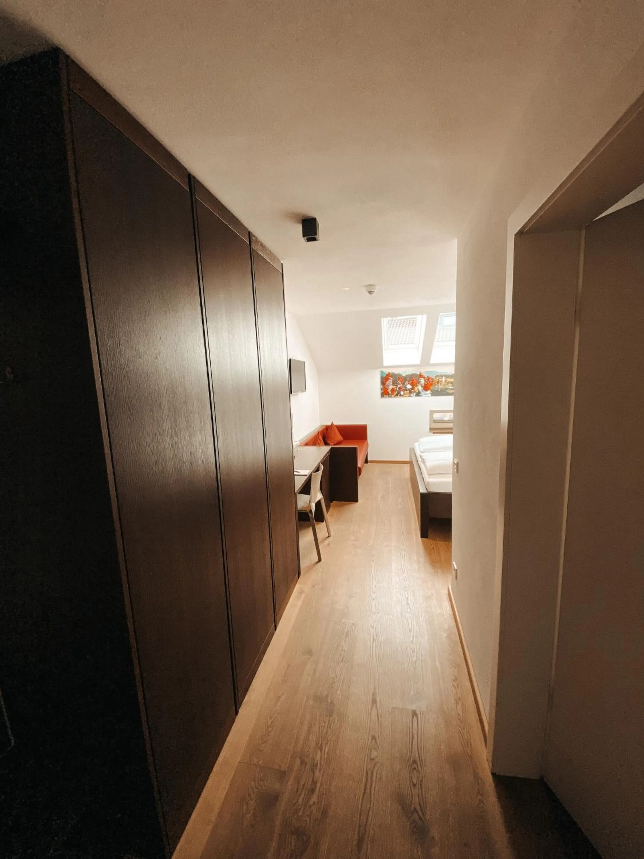 Photo of the whole room, Bed in Hotel Hofwirt Neubeuern