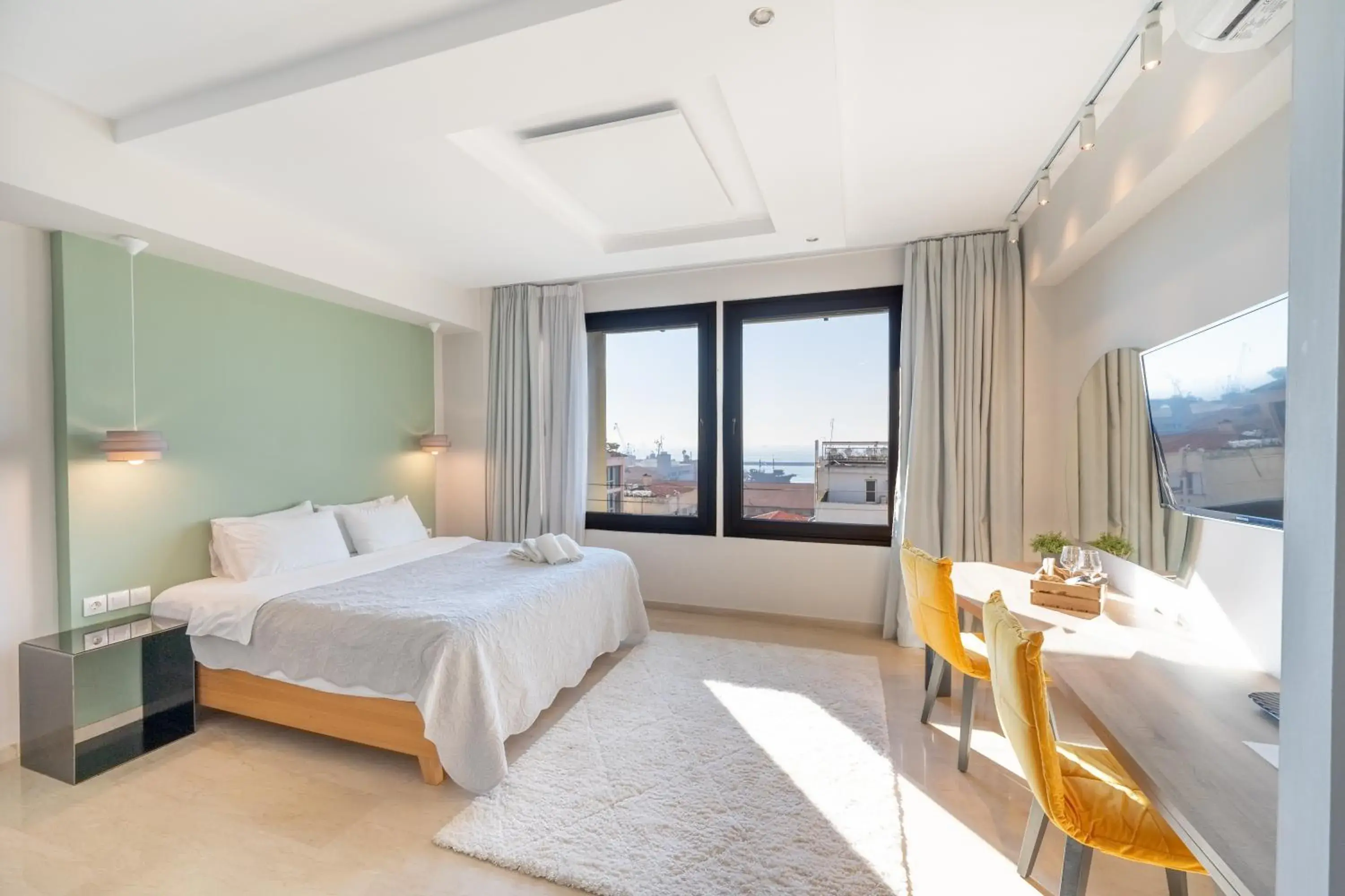 Deluxe Suite with Sea View in Sea & the City Deluxe Suite with Sea View in Sea & the City