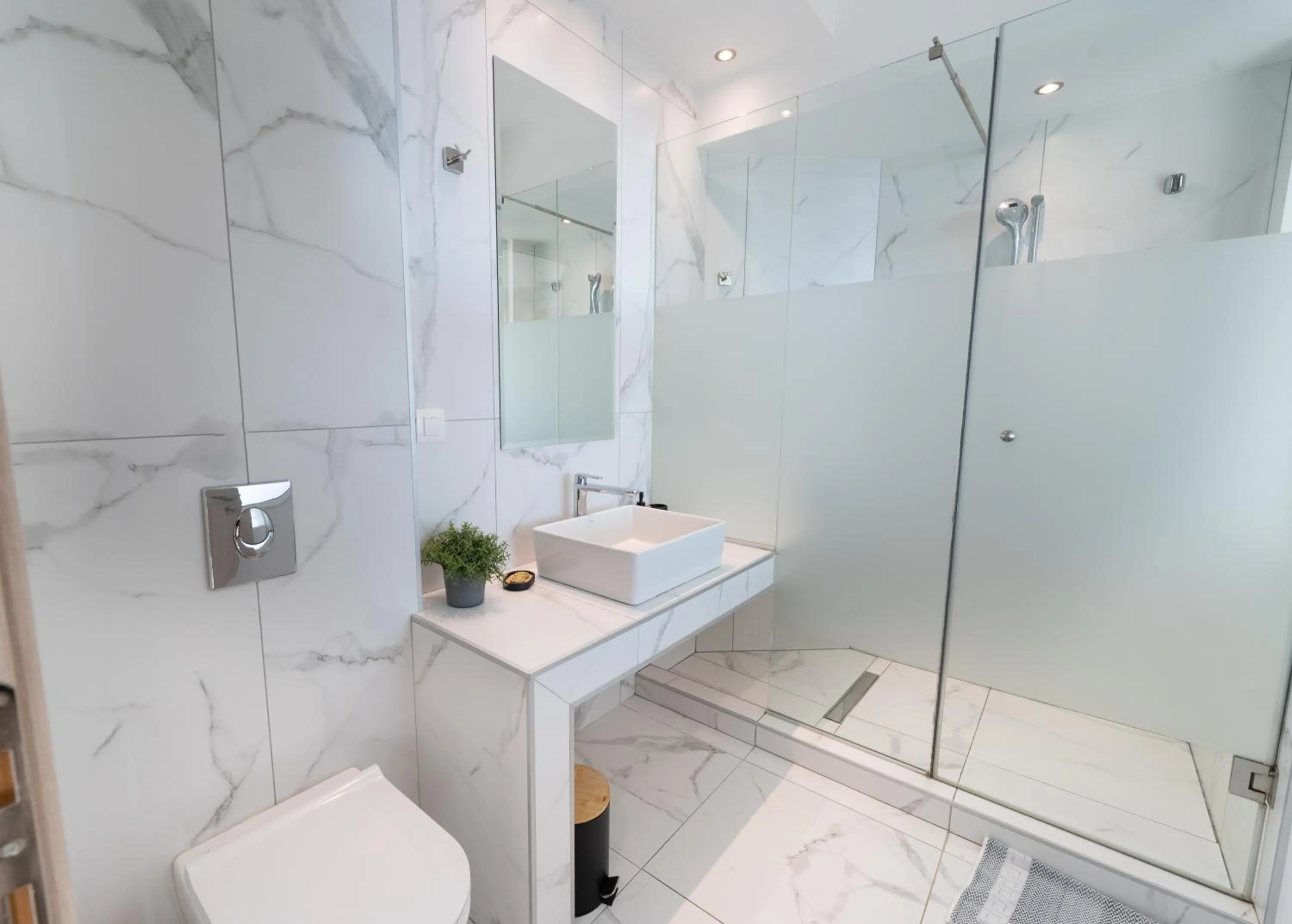 Shower in Sea & the City