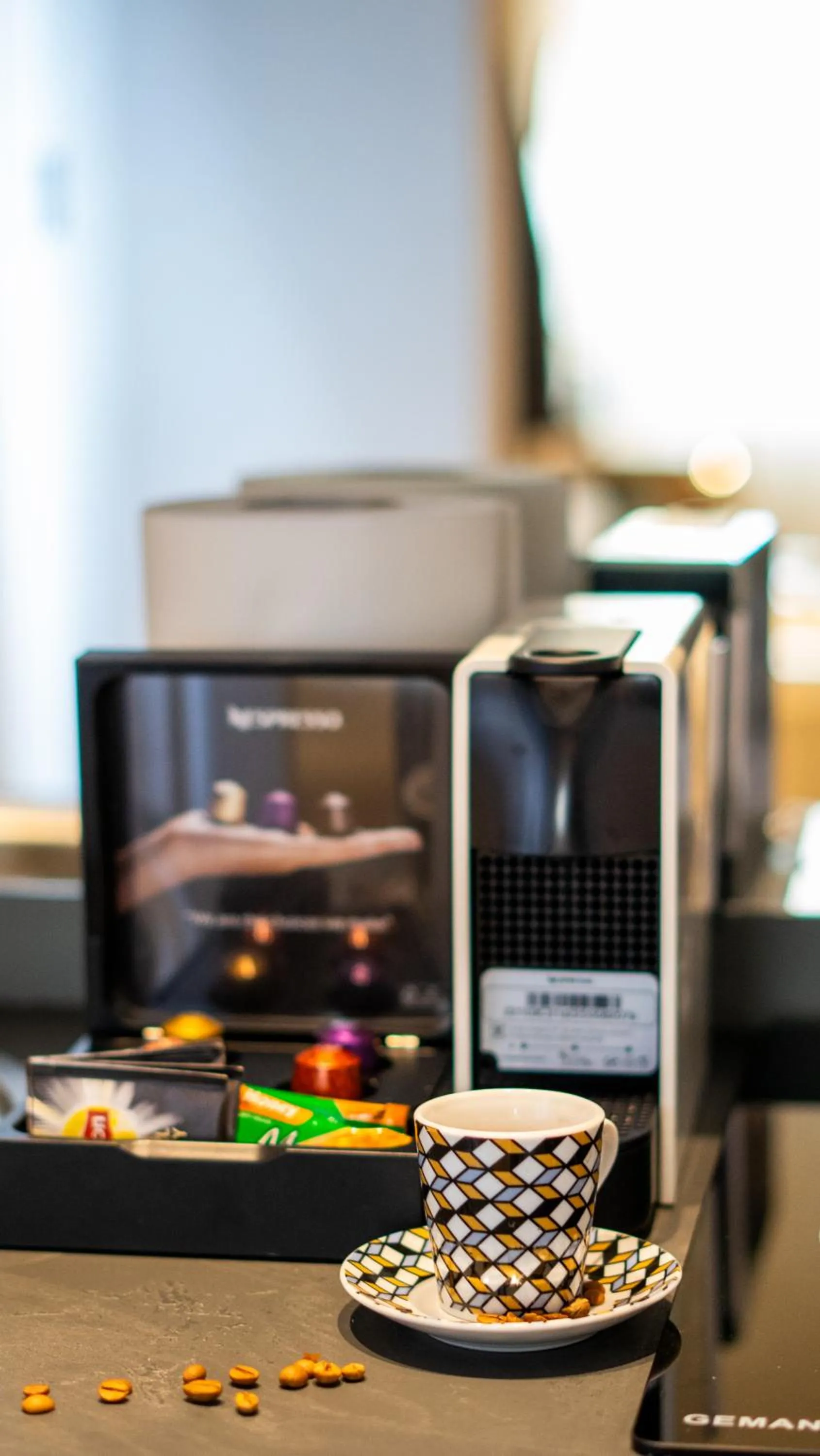 Coffee/tea facilities in Sea & the City